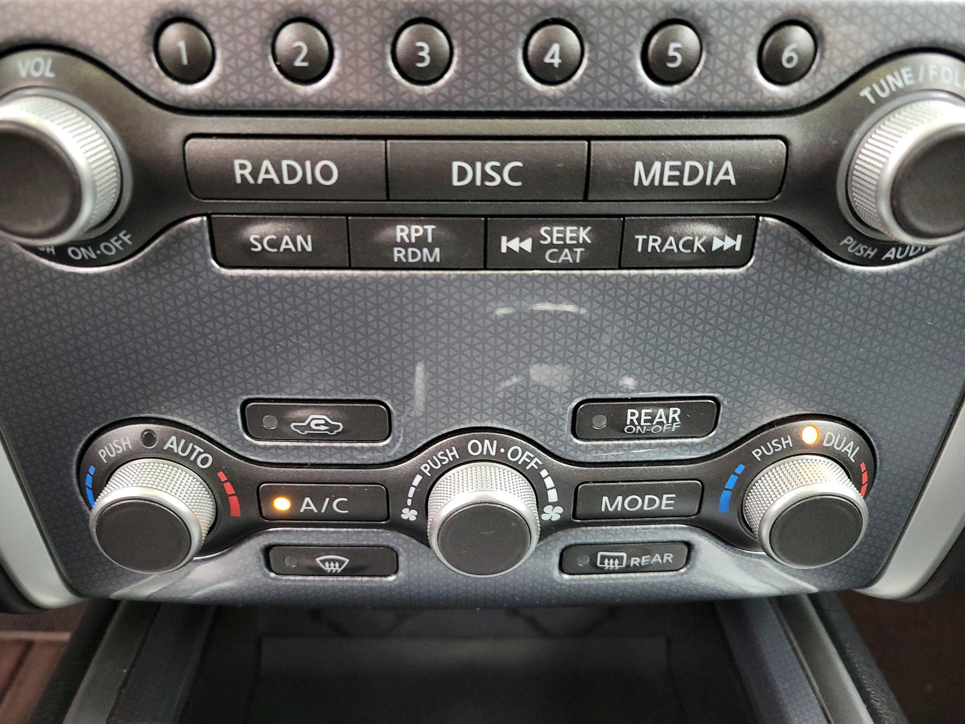 Thumbnail: 2017 Nissan Pathfinder - 17