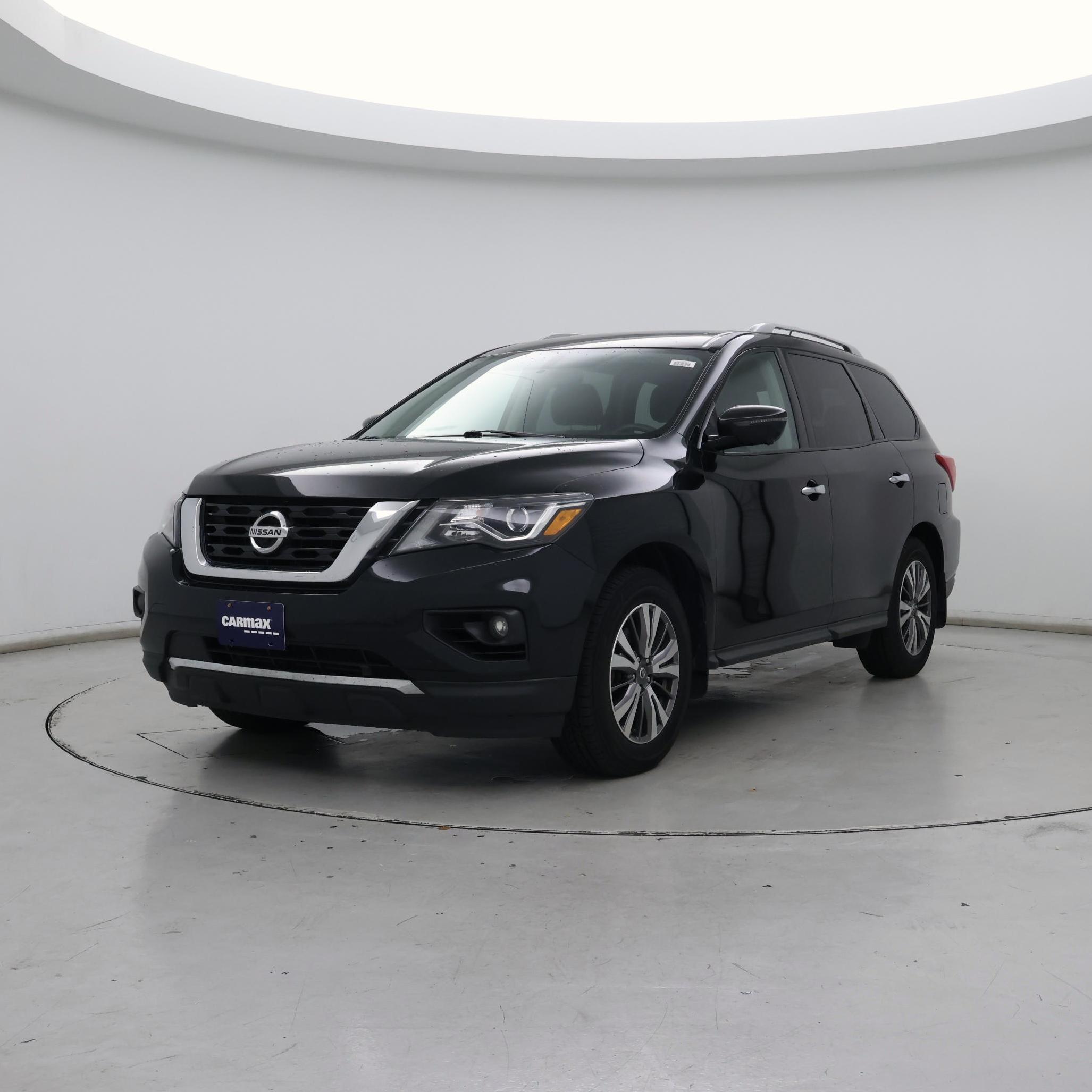 Thumbnail: 2017 Nissan Pathfinder - 4