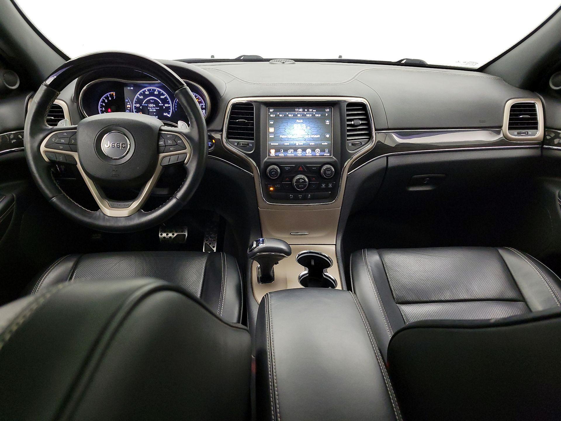 Thumbnail: 2015 Jeep Grand Cherokee - 9