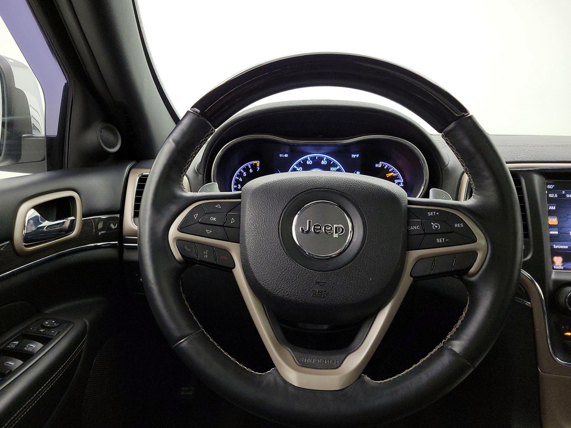 Thumbnail: 2015 Jeep Grand Cherokee - 10