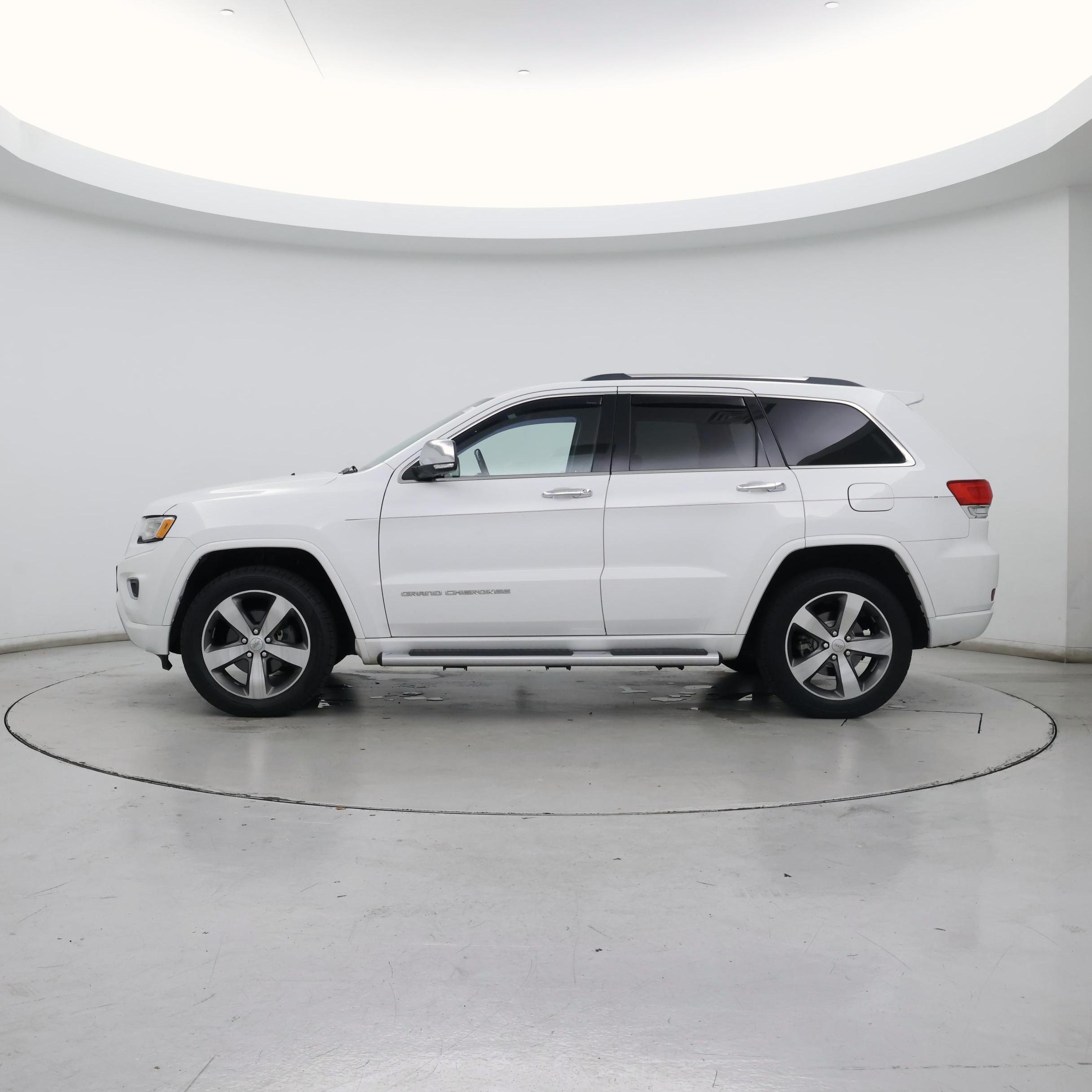 Thumbnail: 2015 Jeep Grand Cherokee - 3