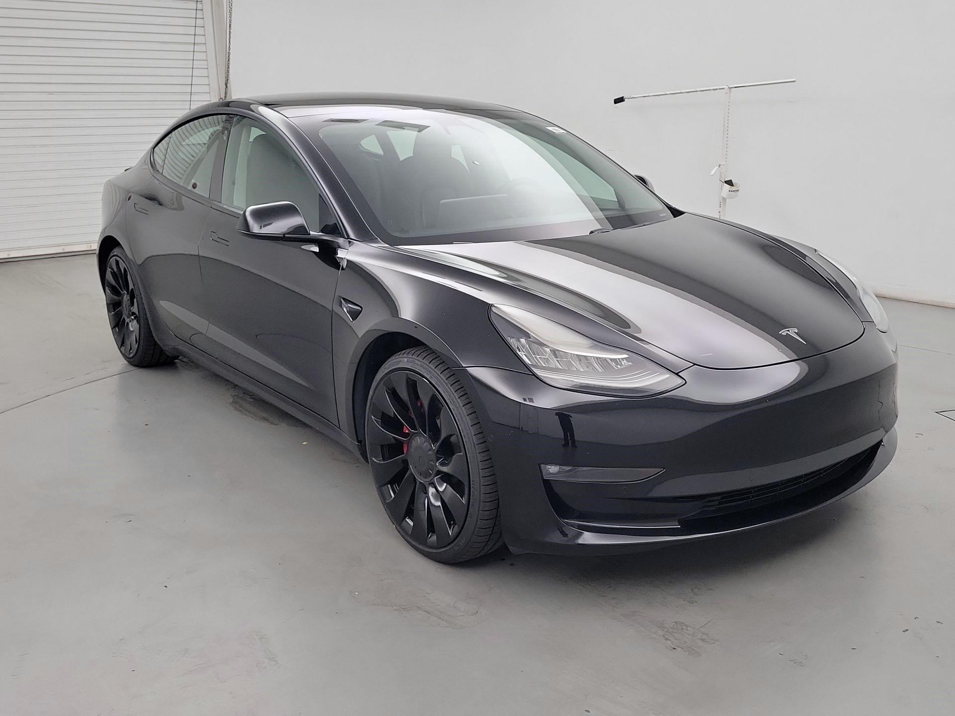 Thumbnail: 2021 Tesla Model 3 - 1