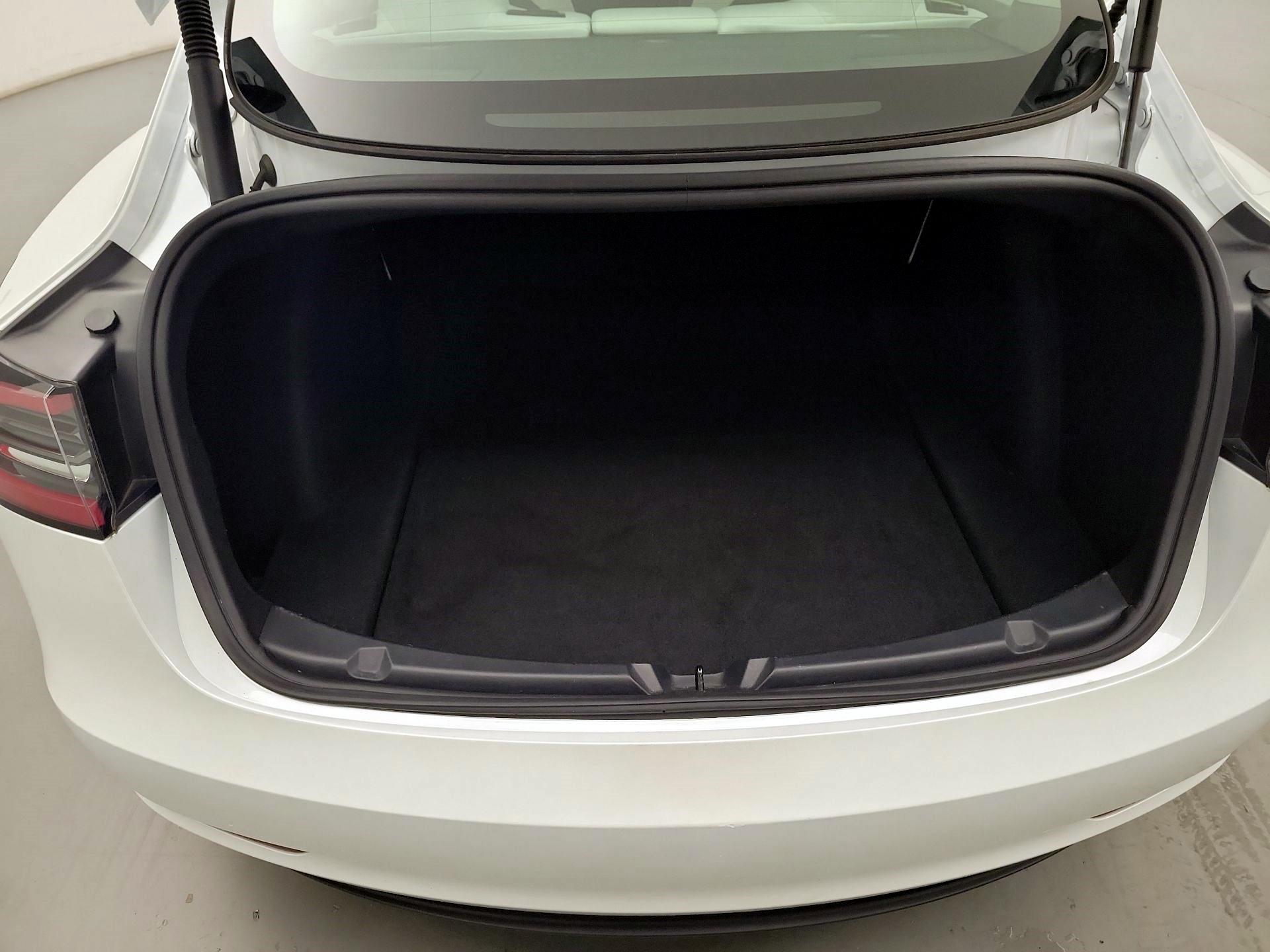 Thumbnail: 2023 Tesla Model 3 - 18