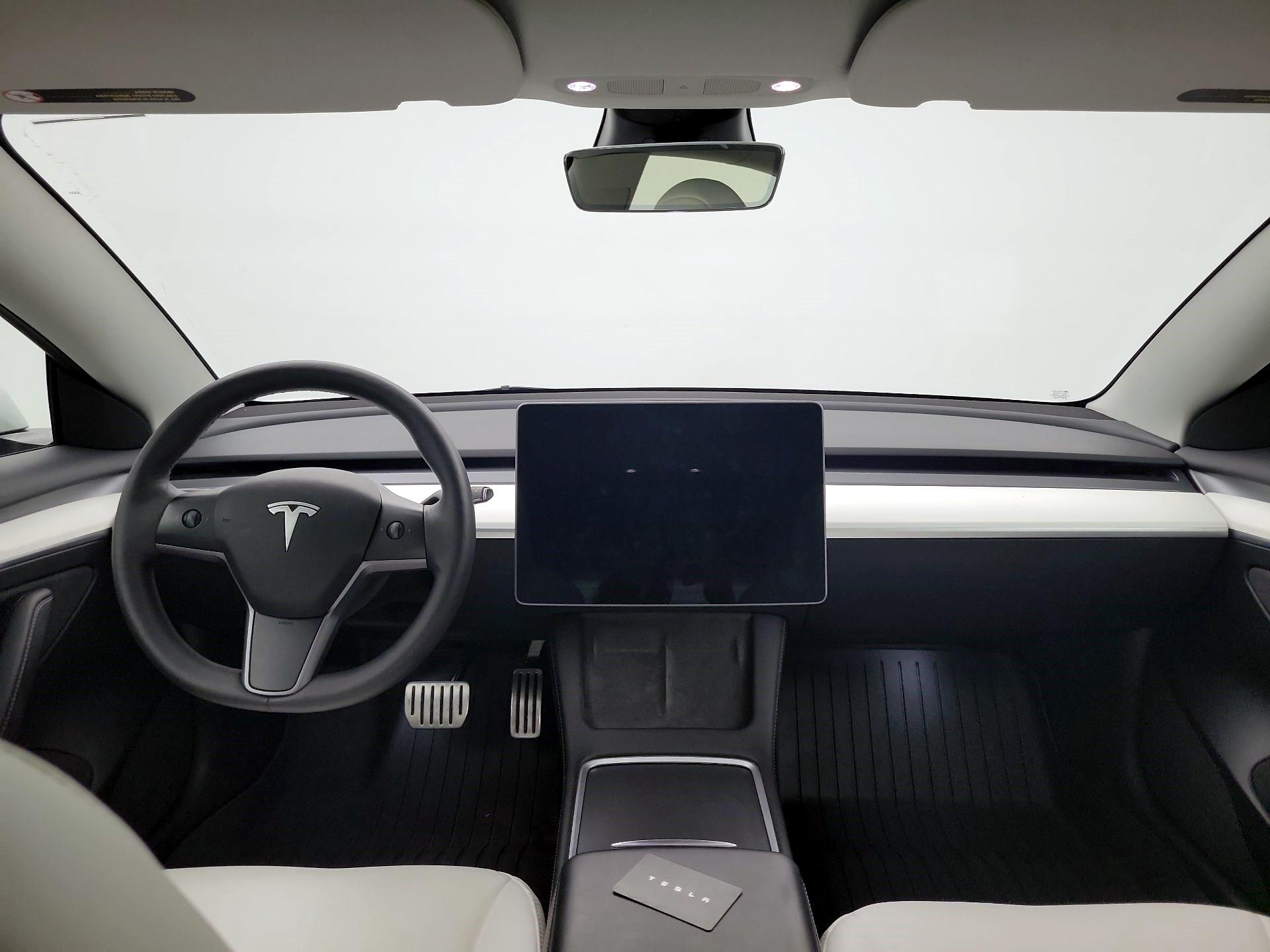 Thumbnail: 2023 Tesla Model 3 - 8