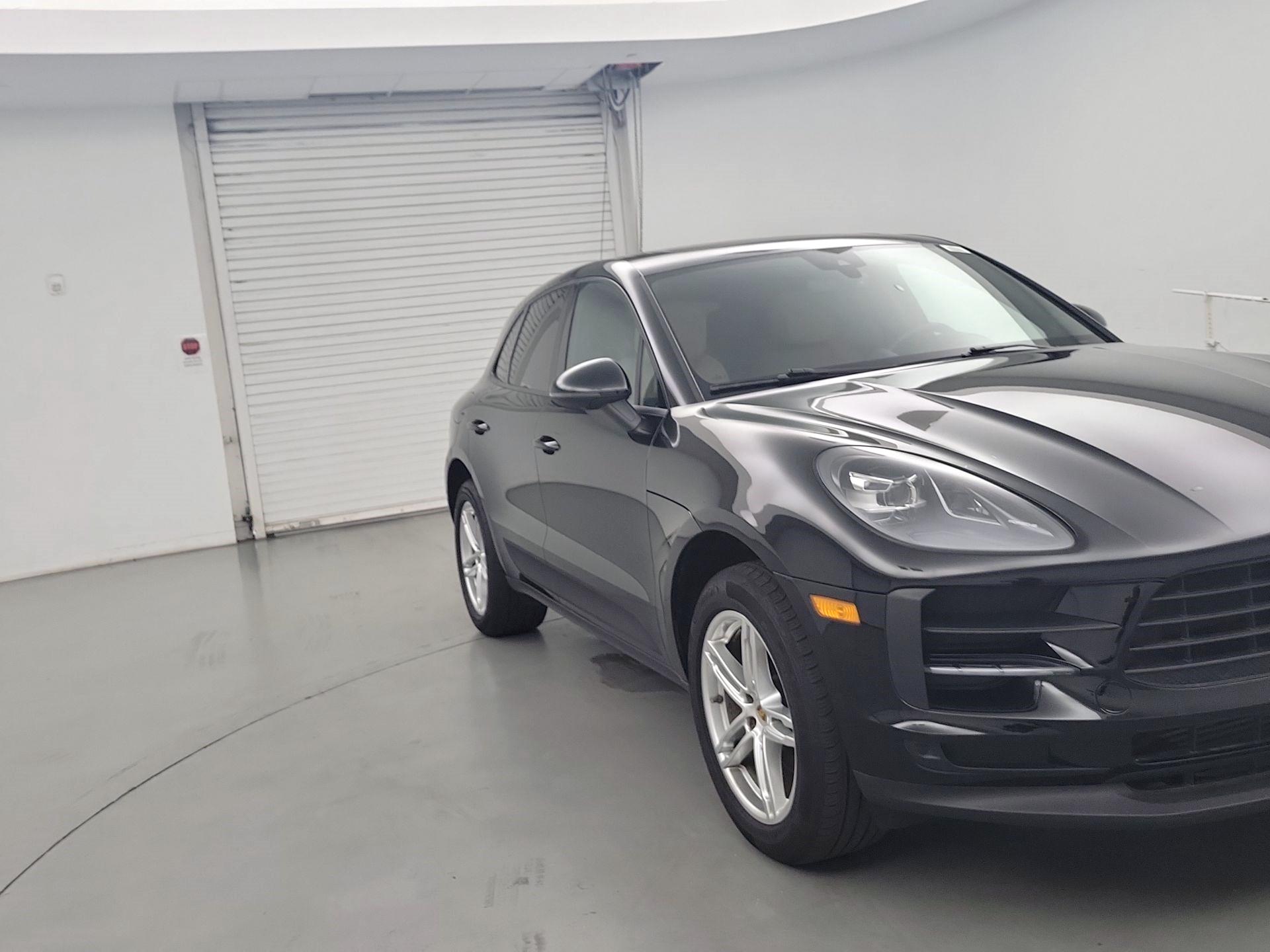 Thumbnail: 2020 Porsche Macan - 1
