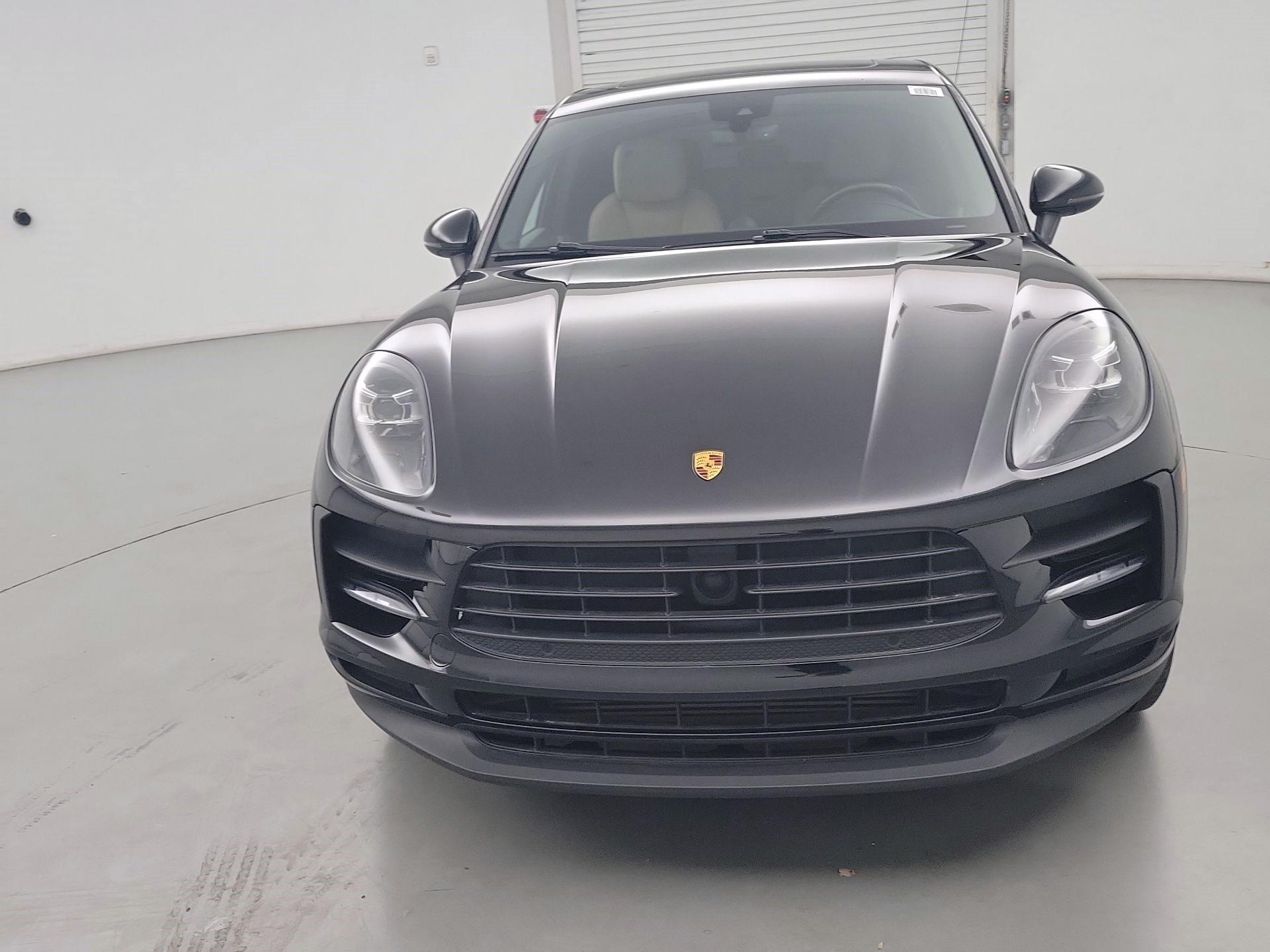 Thumbnail: 2020 Porsche Macan - 2