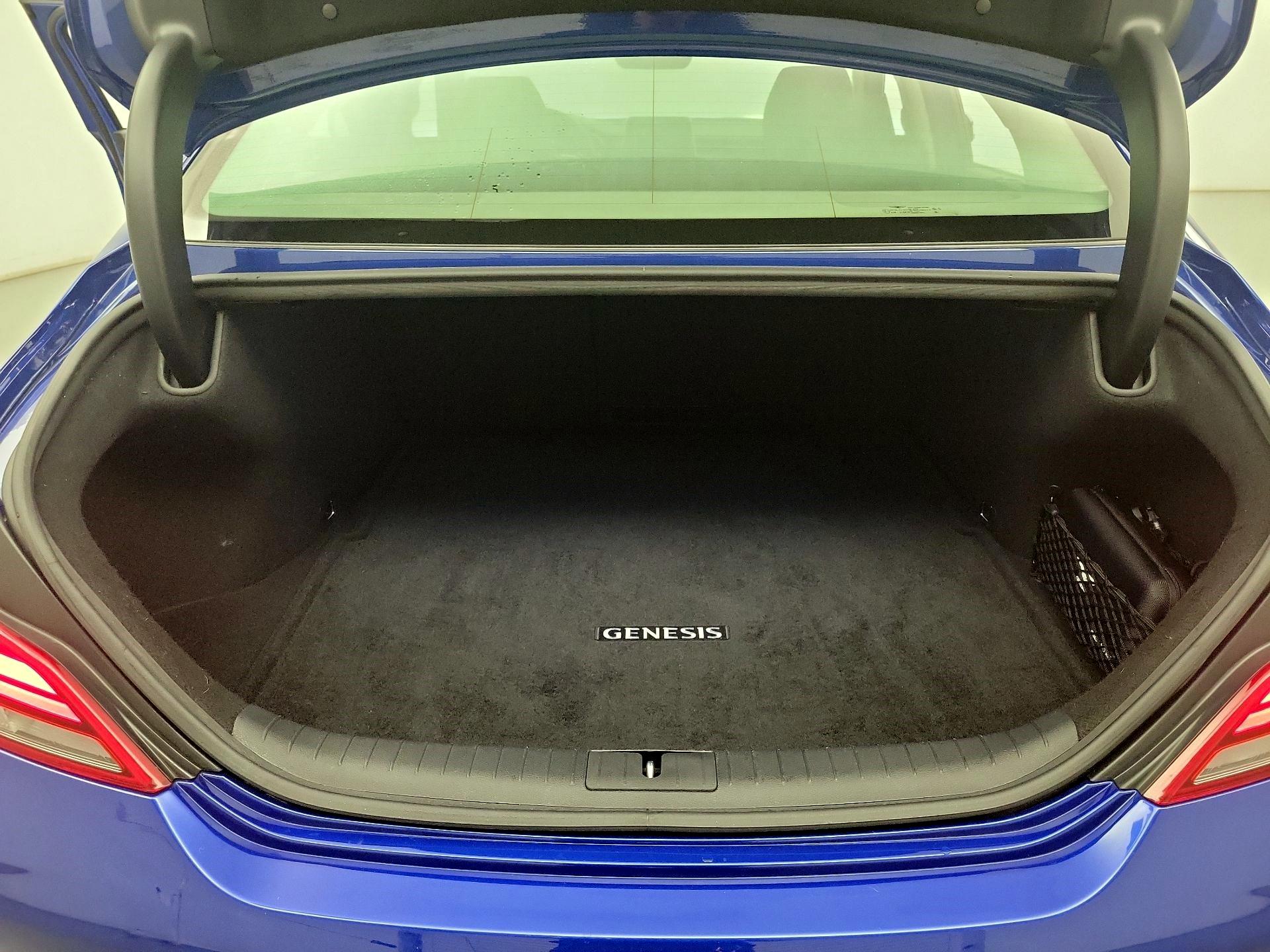 Thumbnail: 2019 Genesis G70 - 20