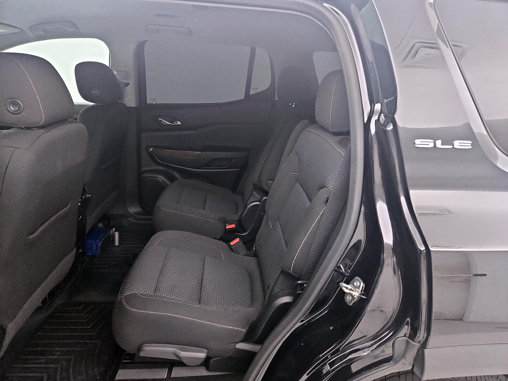 Thumbnail: 2020 GMC Acadia - 19