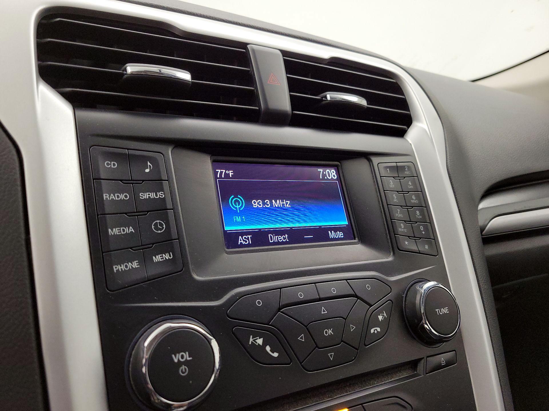 Thumbnail: 2014 Ford Fusion - 14