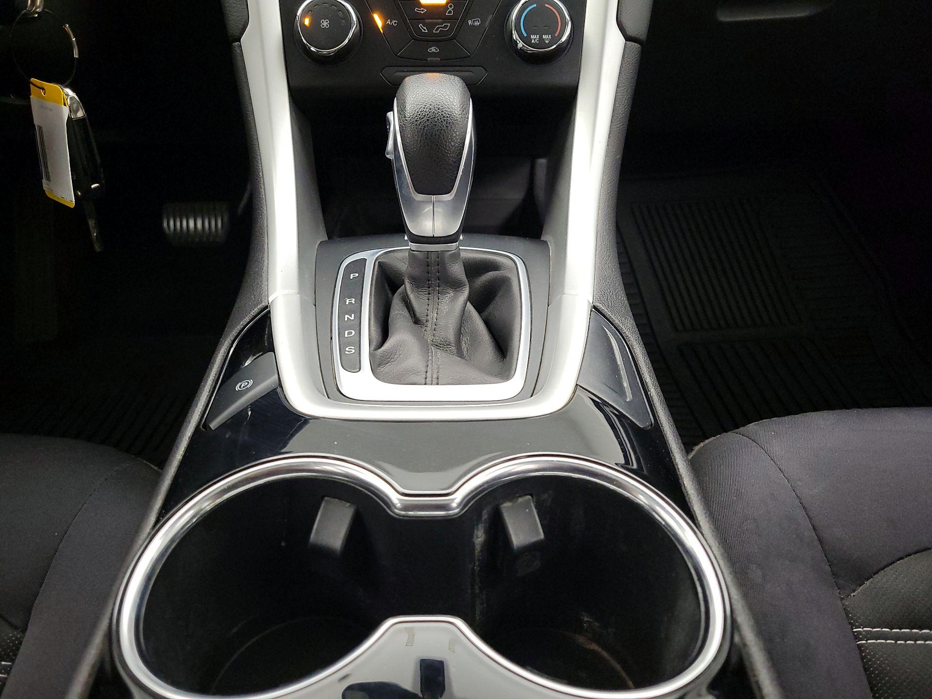 Thumbnail: 2014 Ford Fusion - 16