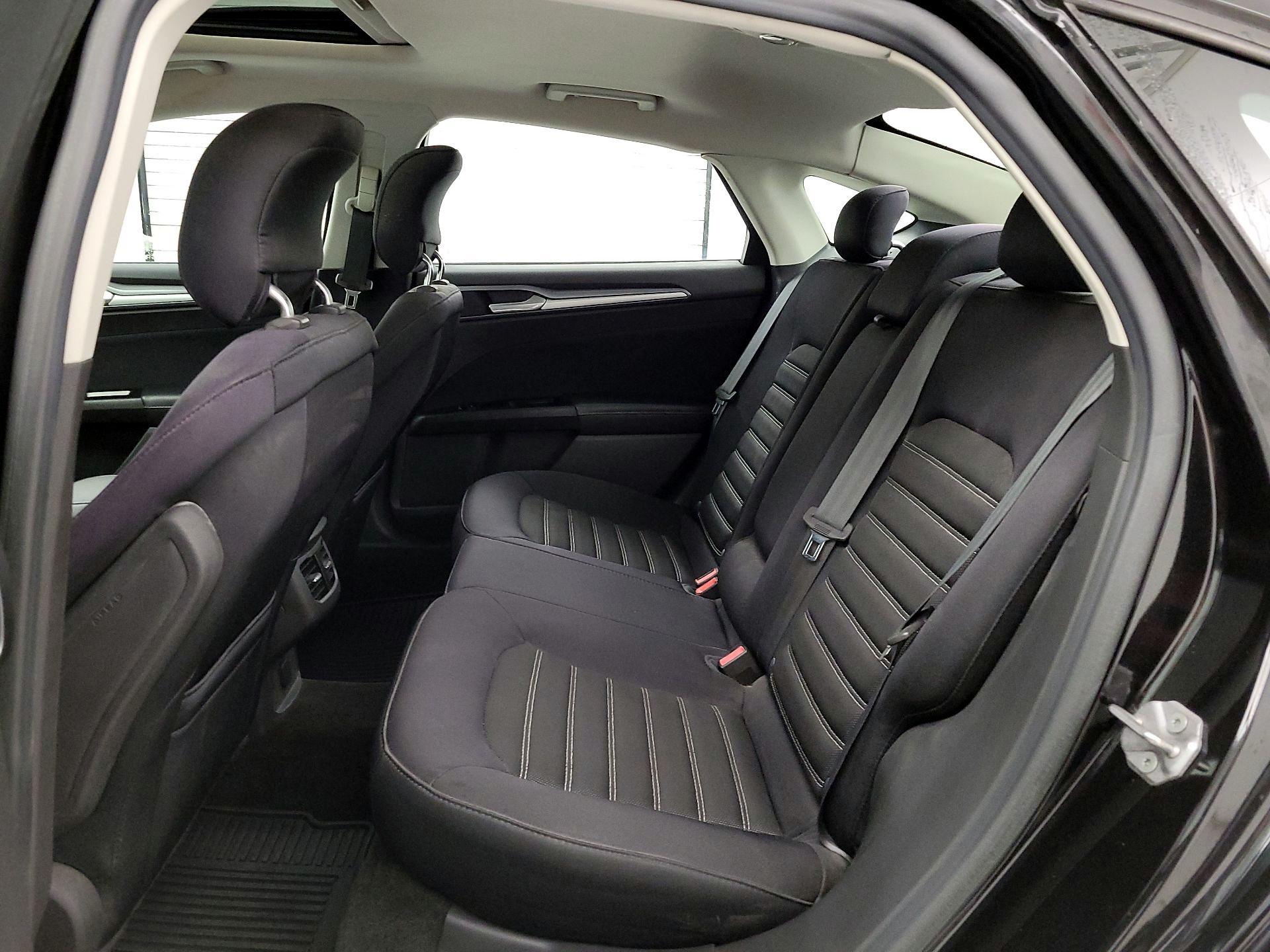 Thumbnail: 2014 Ford Fusion - 18