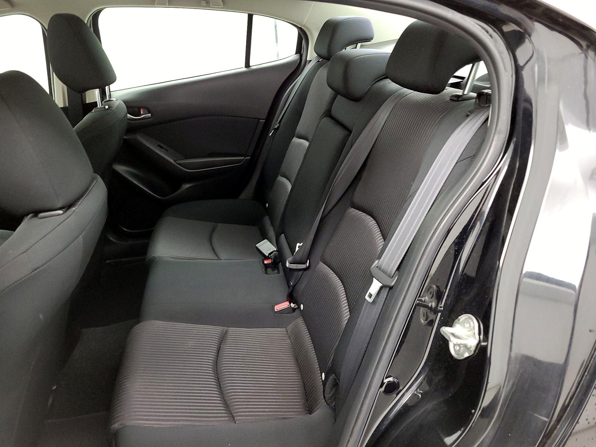 Thumbnail: 2016 Mazda Mazda3 - 20