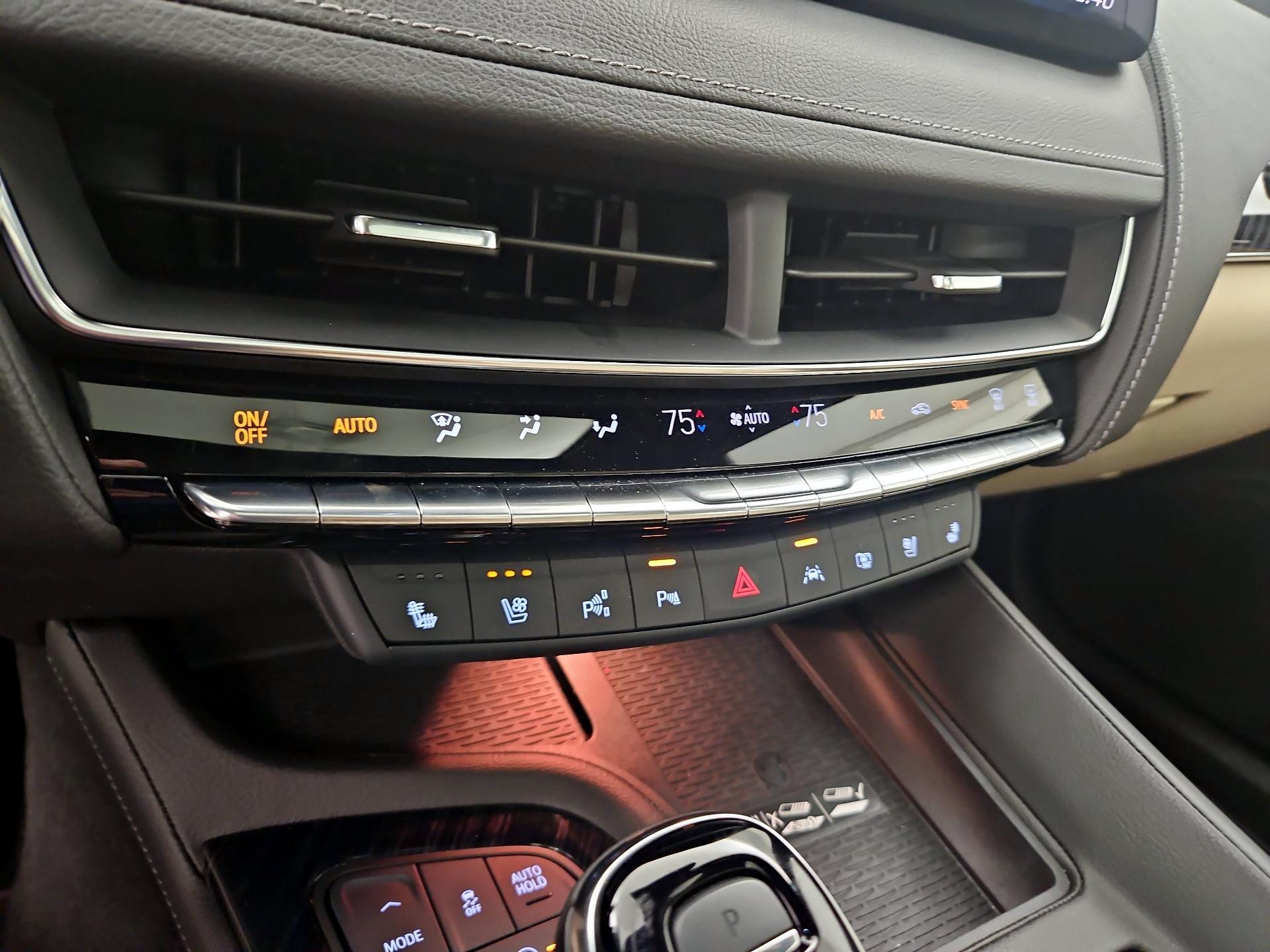 Thumbnail: 2025 Cadillac CT5 - 17