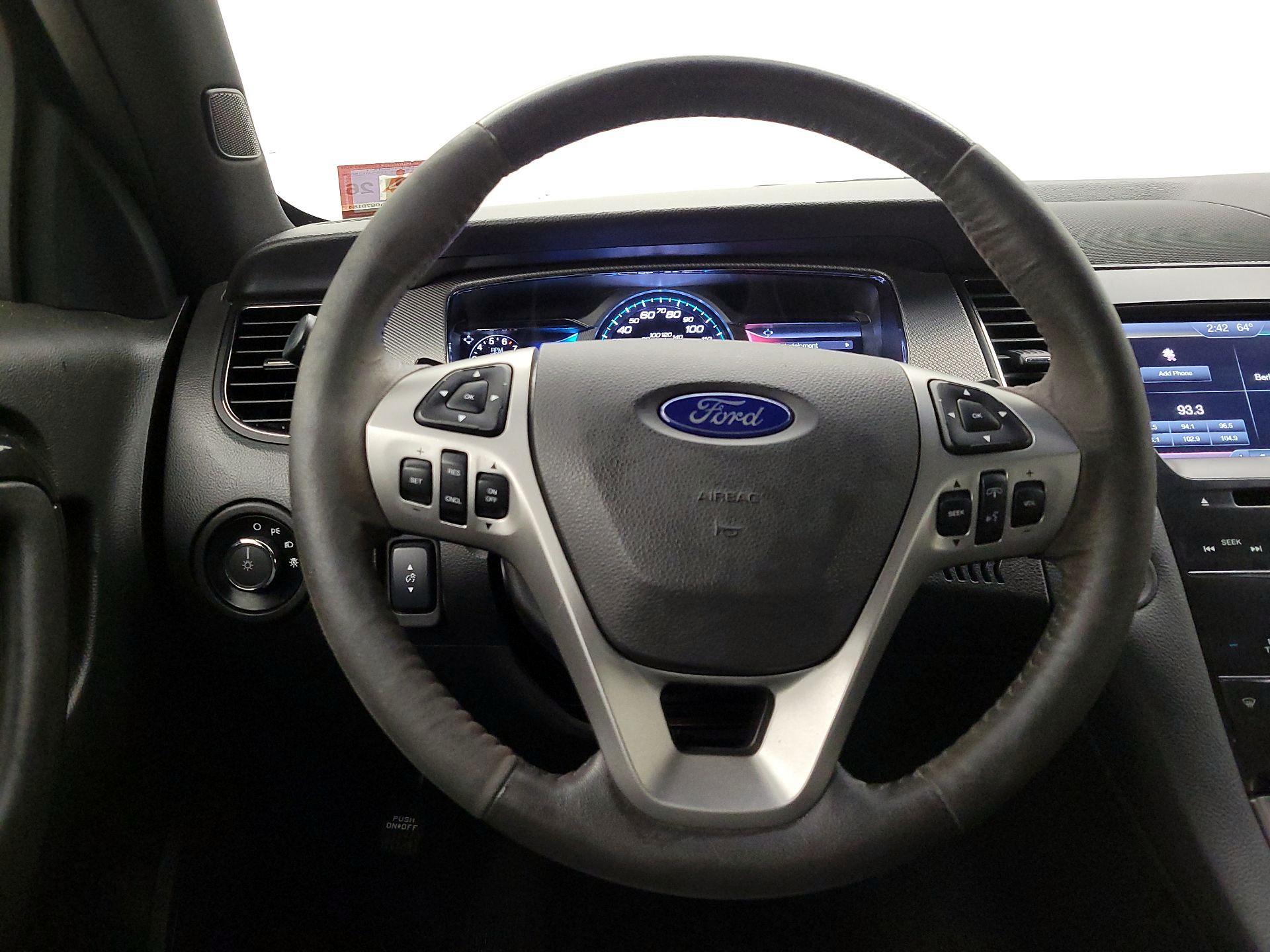 Thumbnail: 2015 Ford Taurus - 10