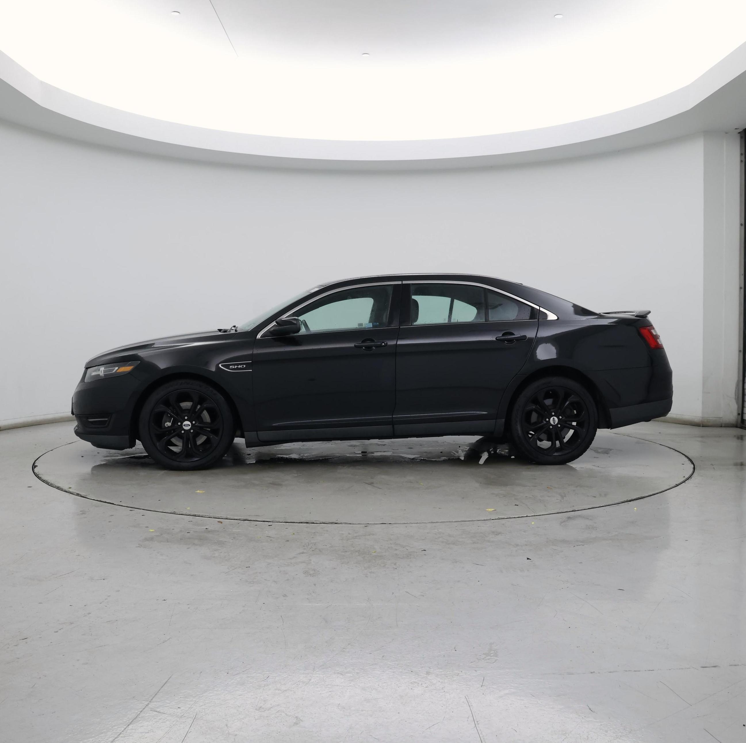 Thumbnail: 2015 Ford Taurus - 3