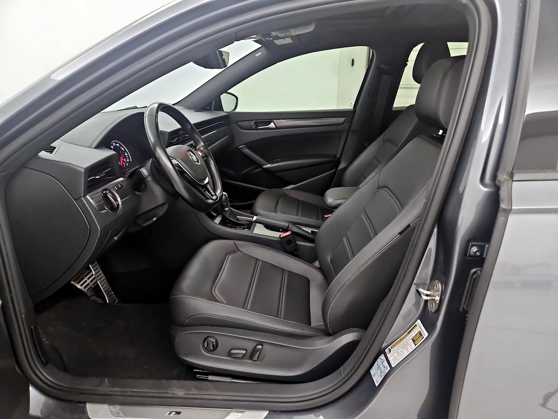 Thumbnail: 2021 Volkswagen Passat - 11