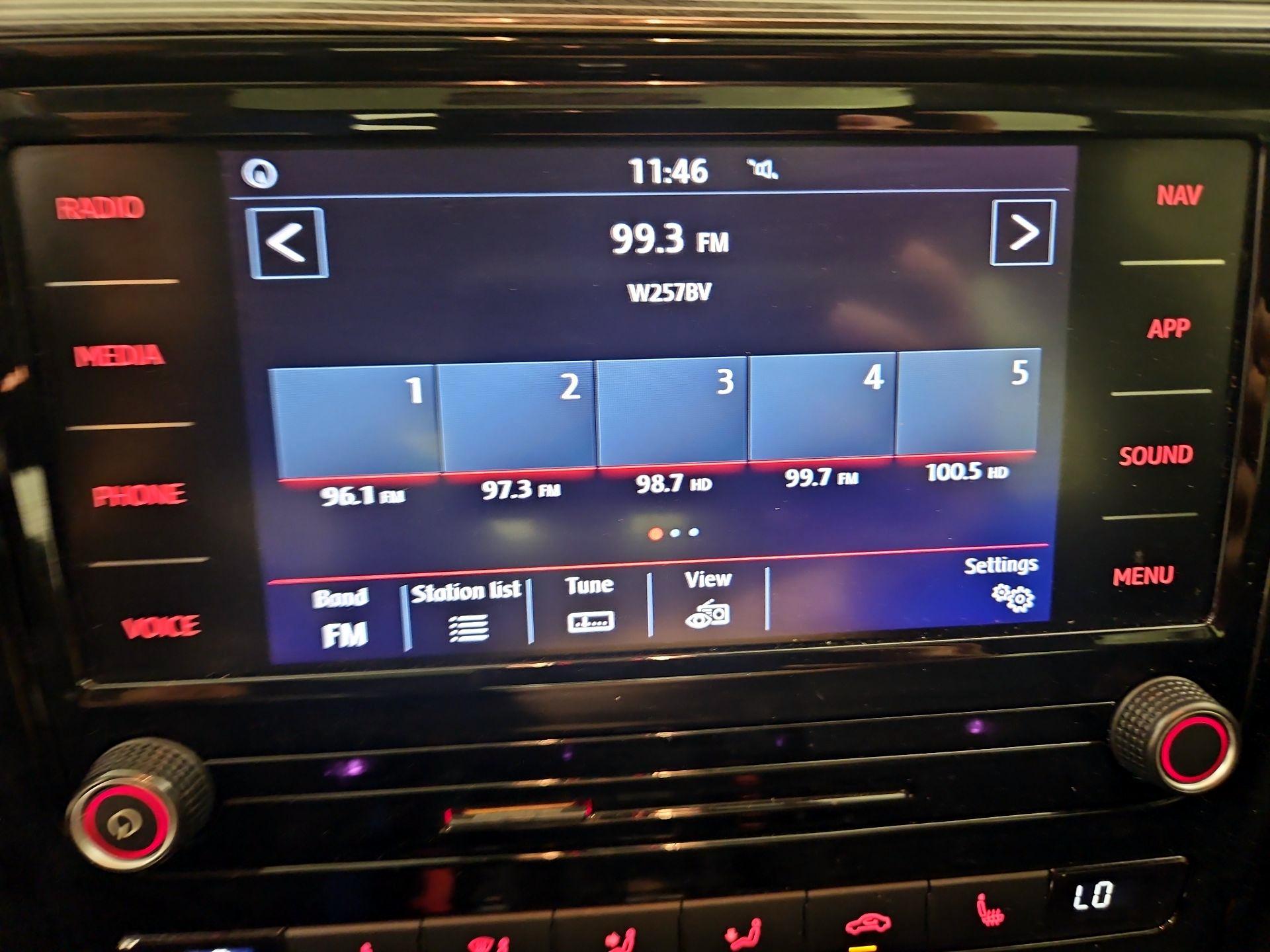 Thumbnail: 2021 Volkswagen Passat - 16