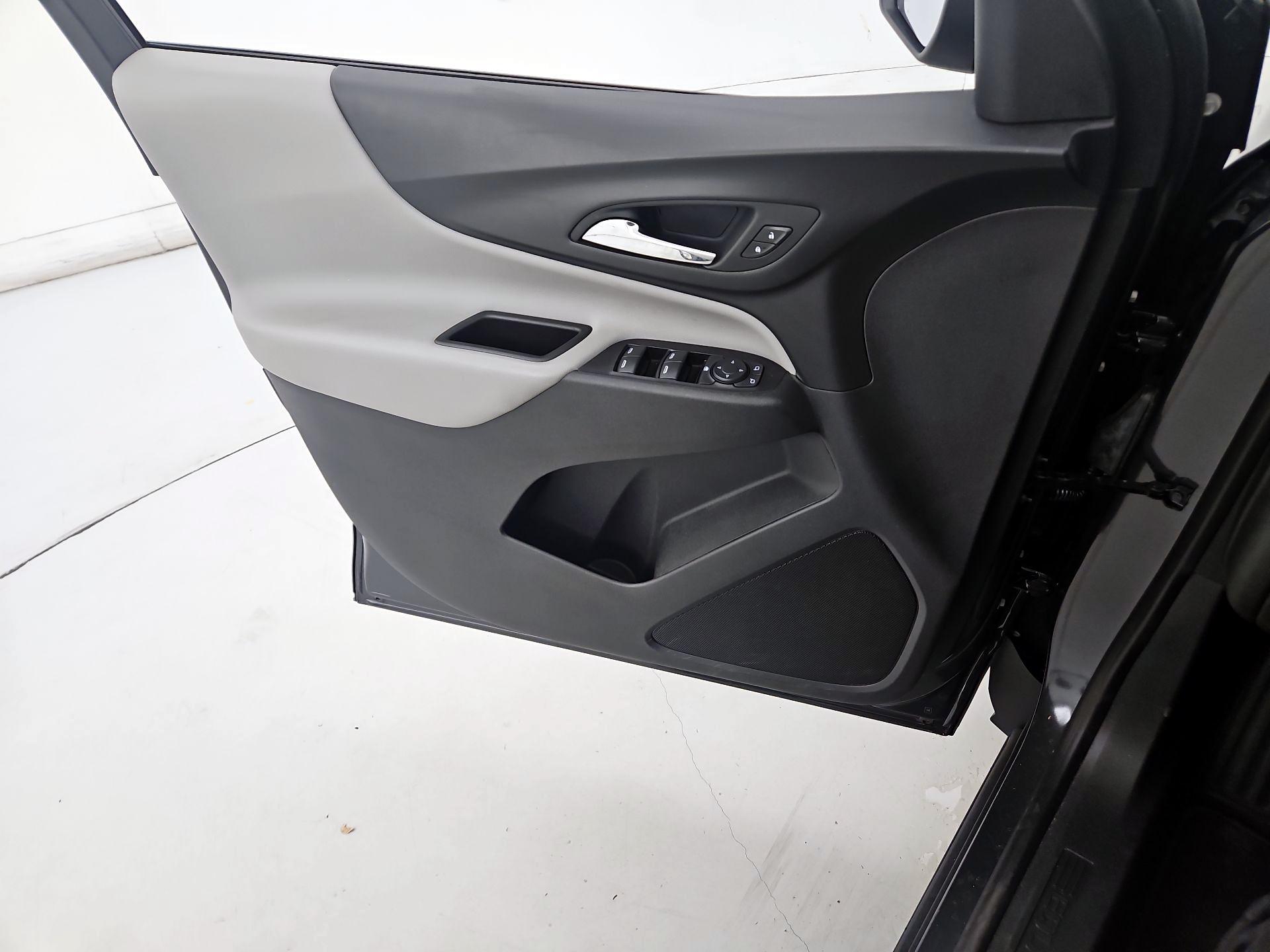 Thumbnail: 2020 Chevrolet Equinox - 12