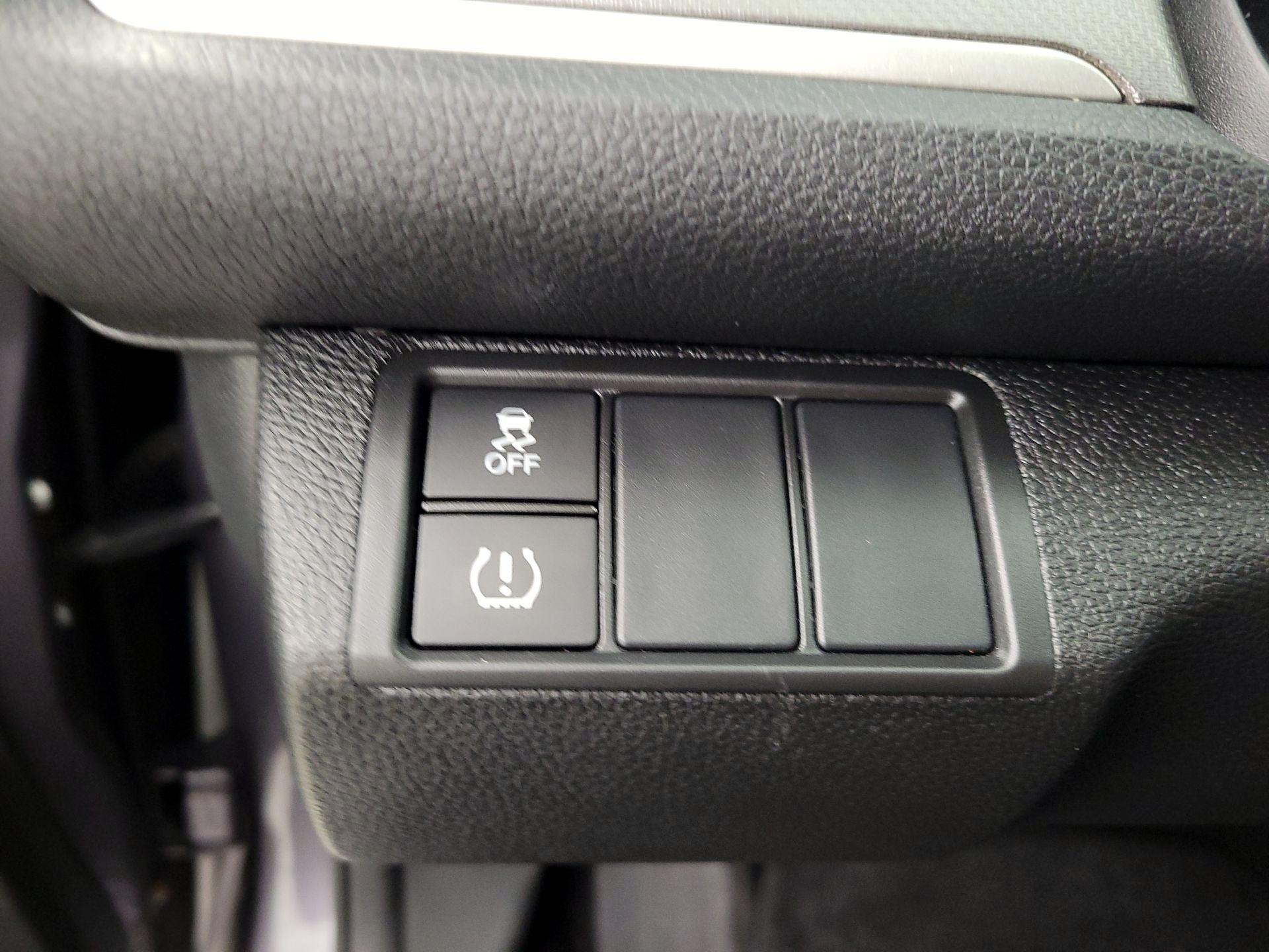 Thumbnail: 2016 Honda Civic - 13