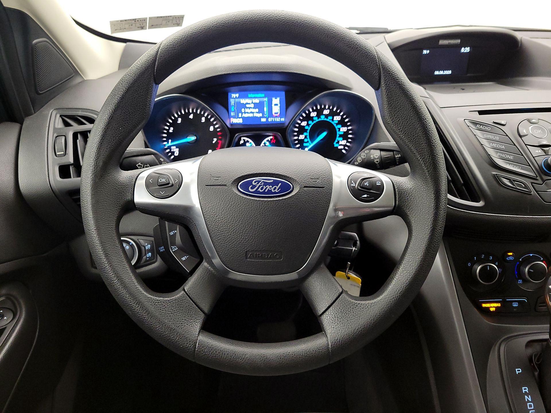 Thumbnail: 2015 Ford Escape - 10