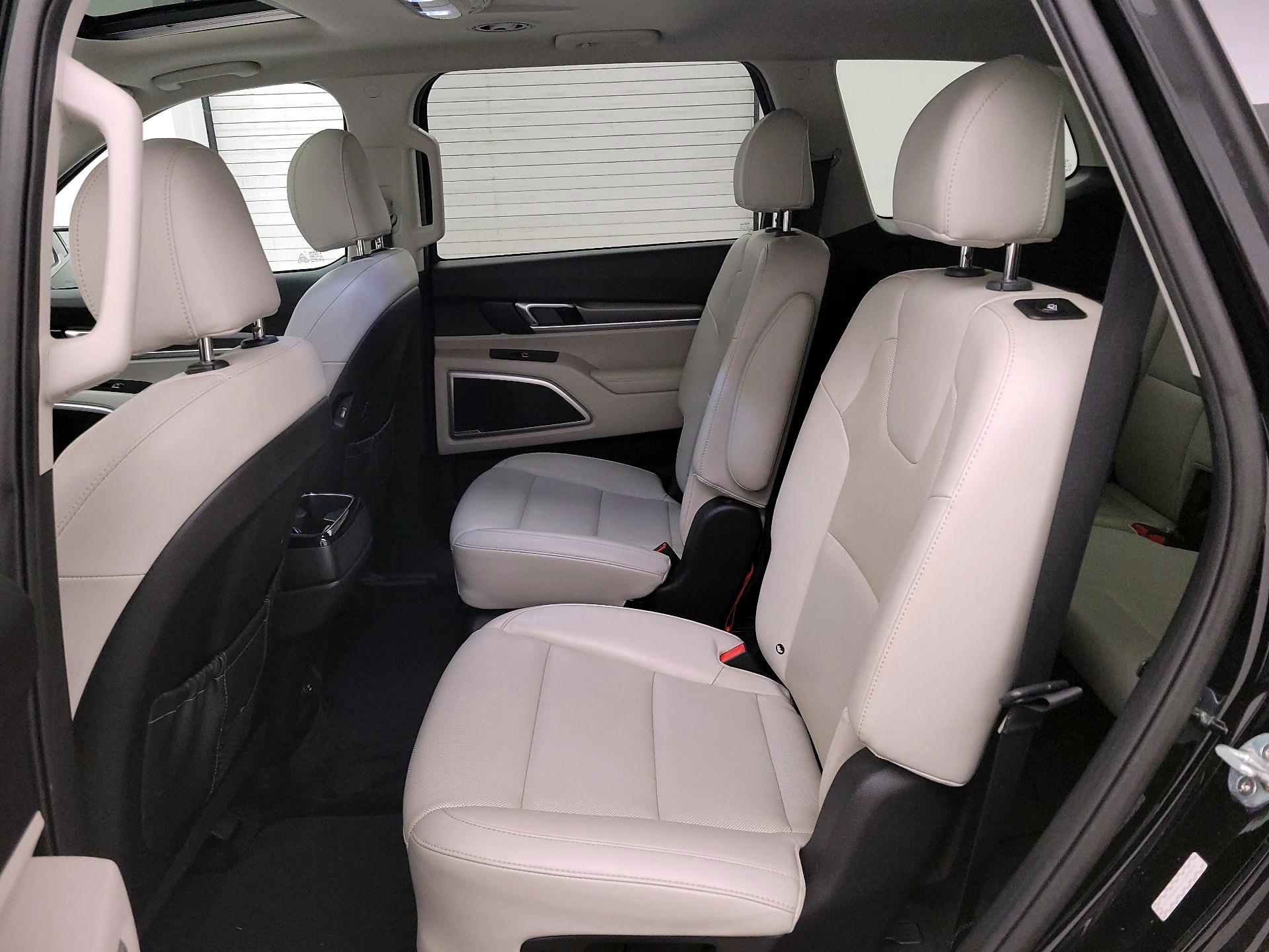 Thumbnail: 2020 Kia Telluride - 20