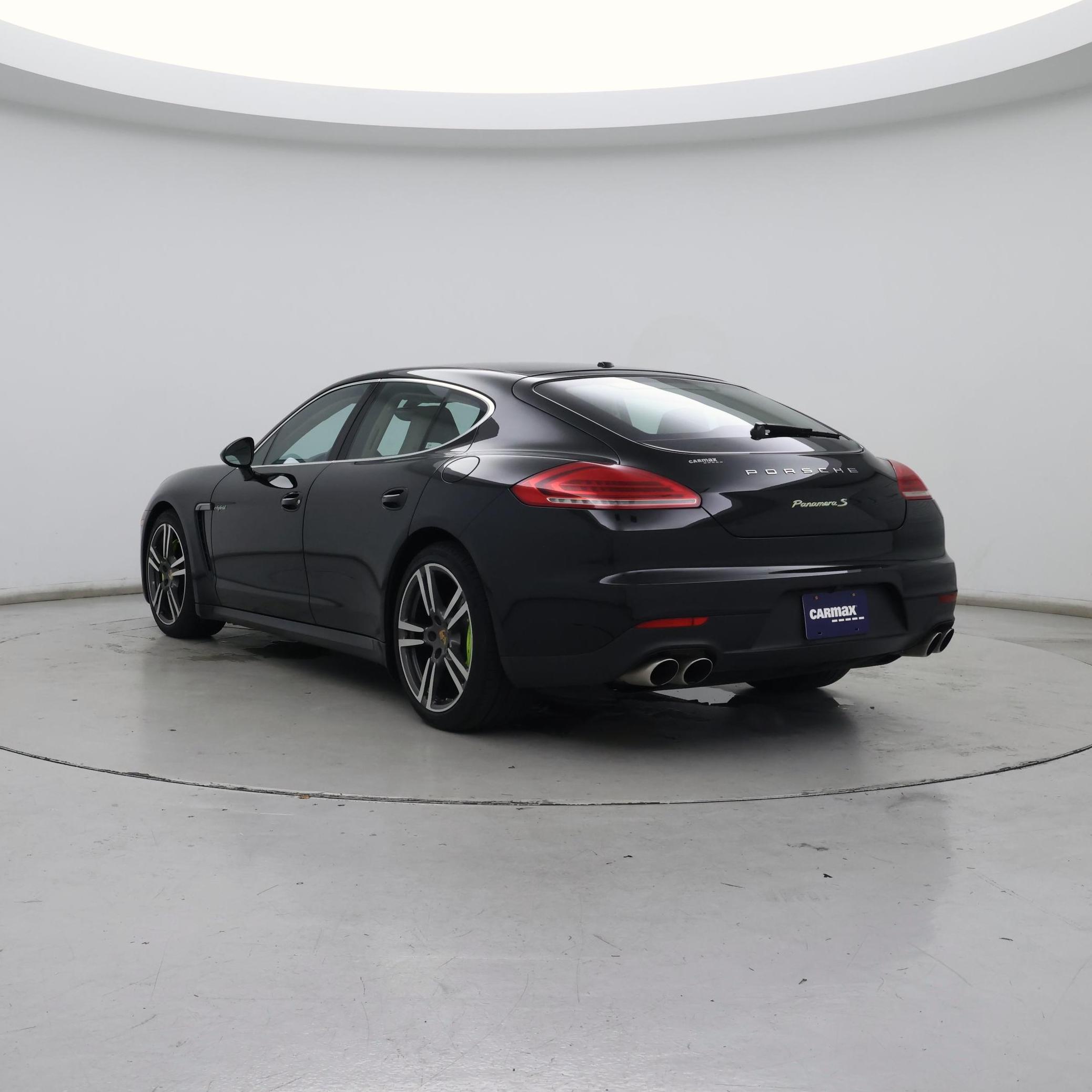 Thumbnail: 2015 Porsche Panamera - 2