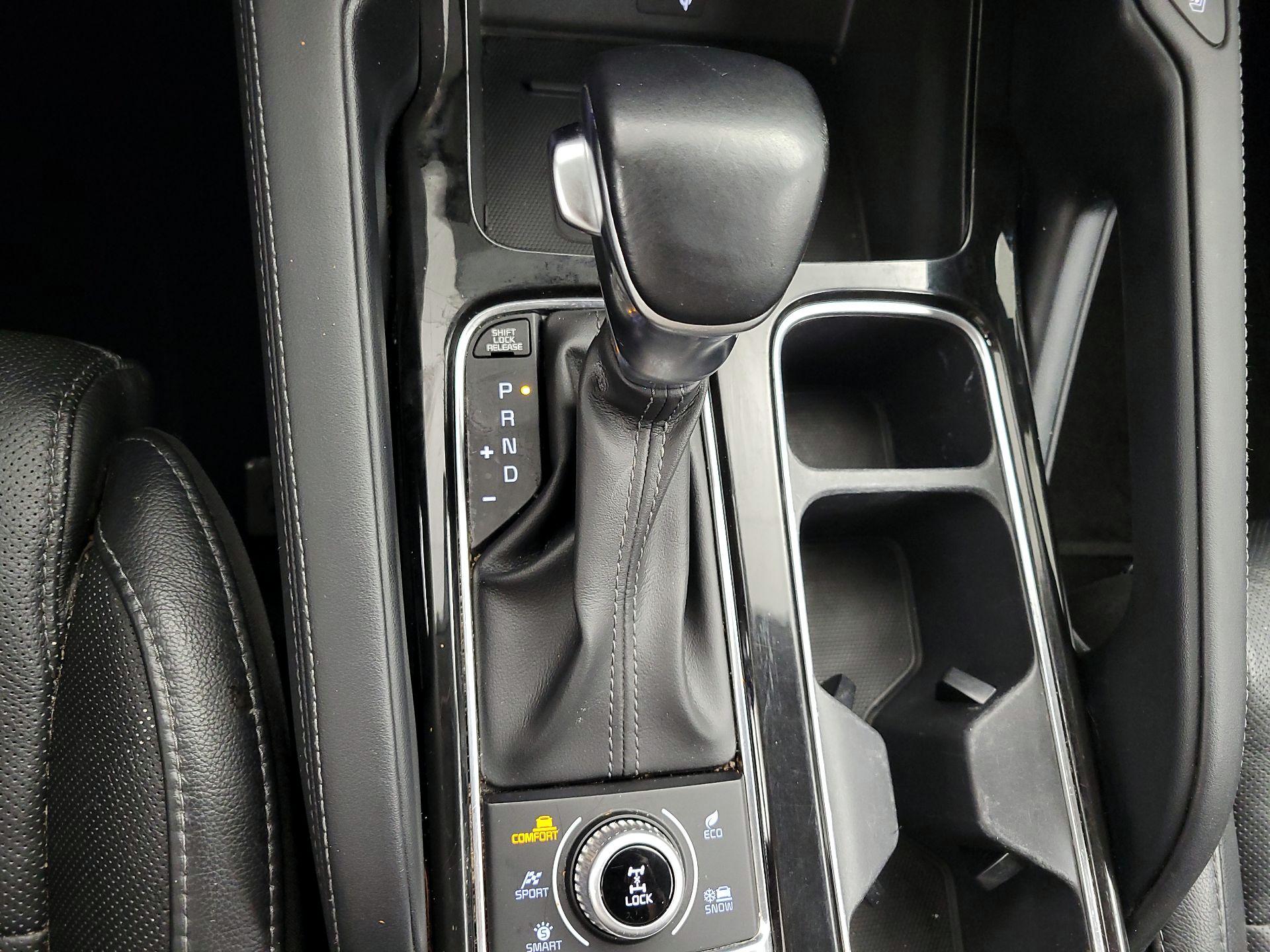 Thumbnail: 2020 Kia Telluride - 18