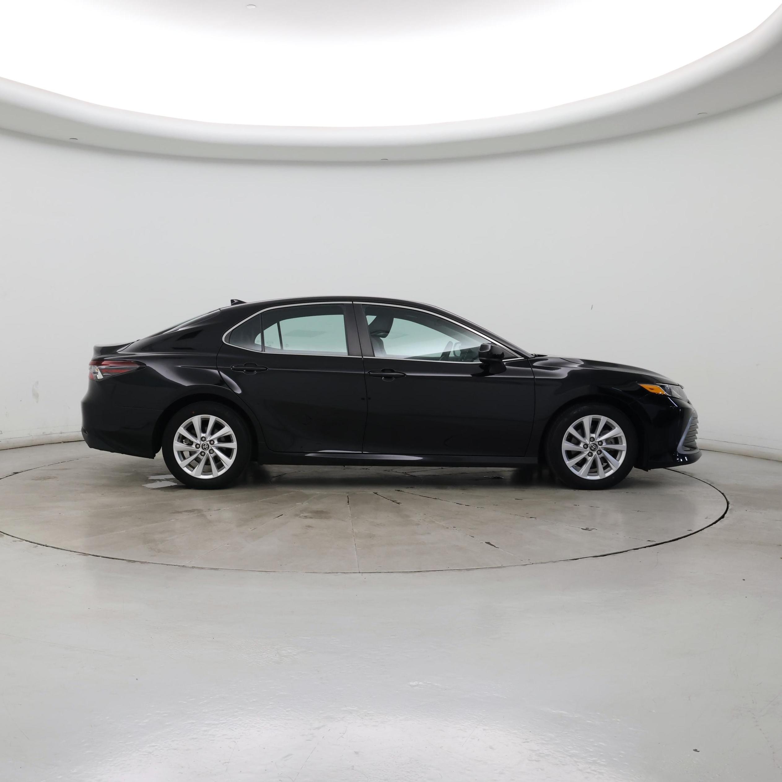 Thumbnail: 2023 Toyota Camry - 7