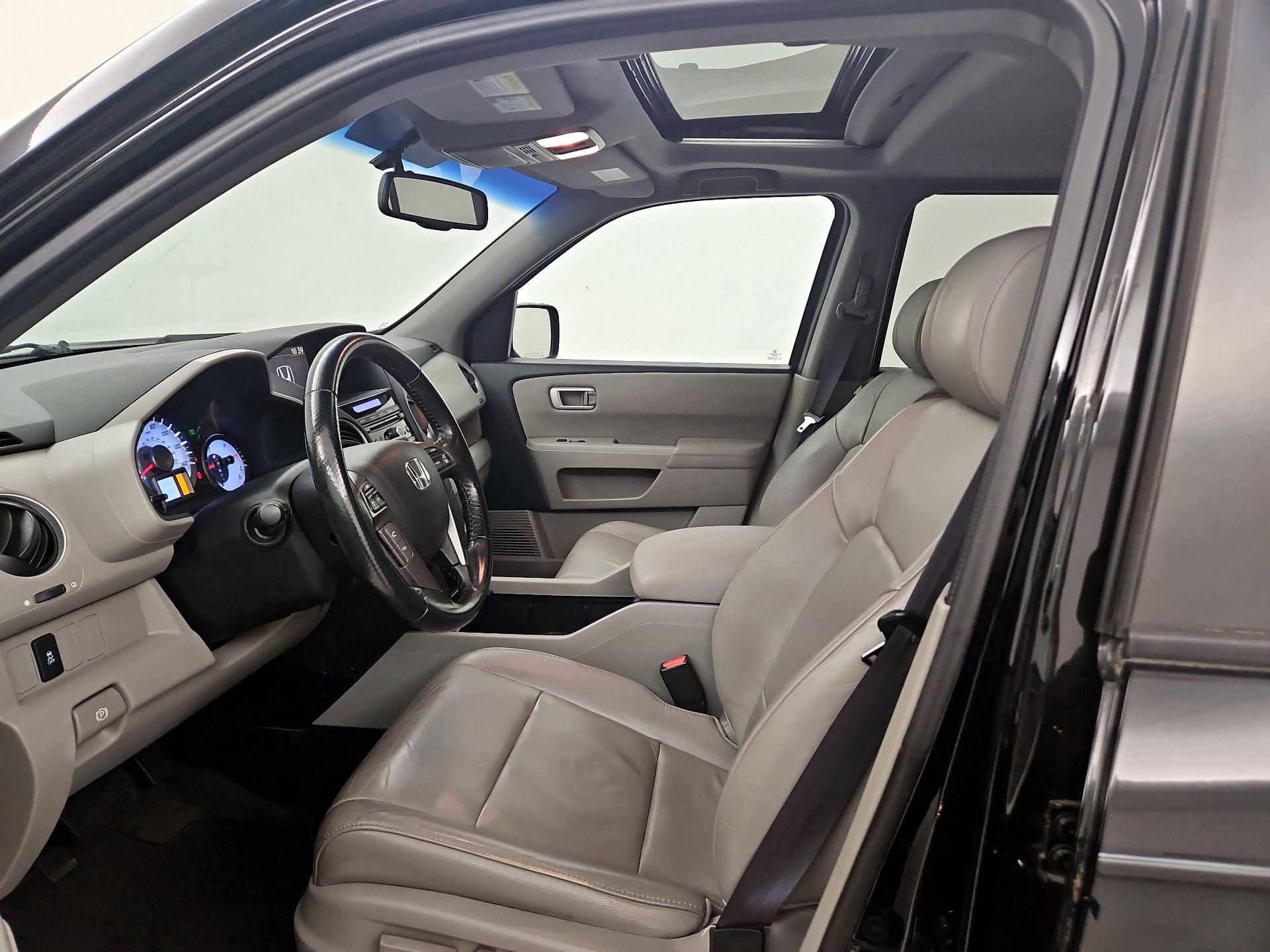 Thumbnail: 2015 Honda Pilot - 11