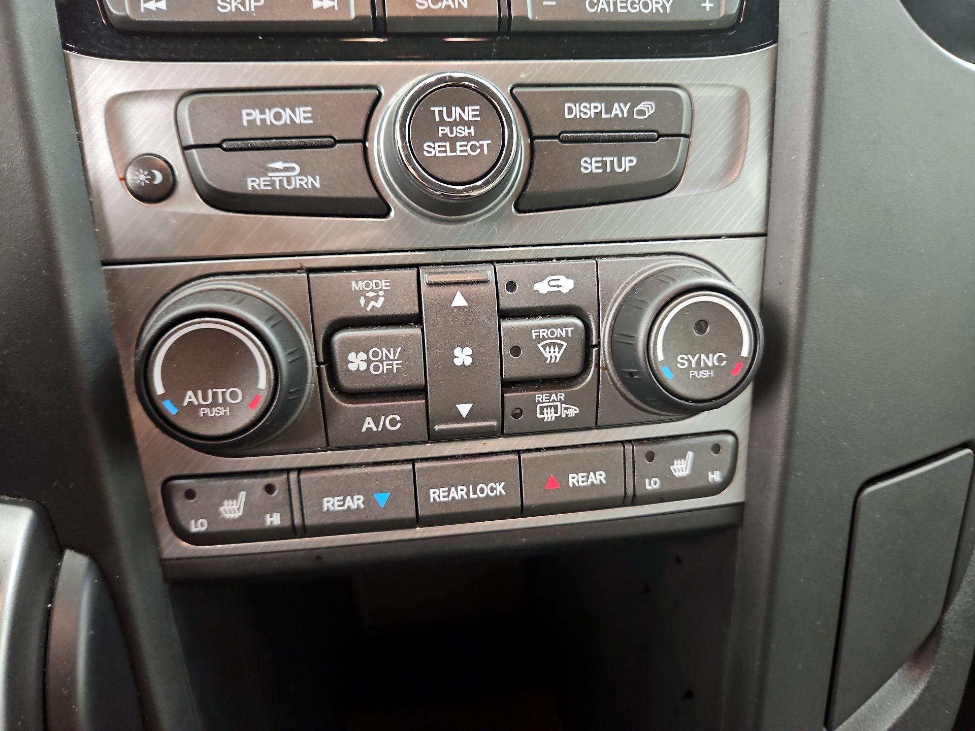 Thumbnail: 2015 Honda Pilot - 16