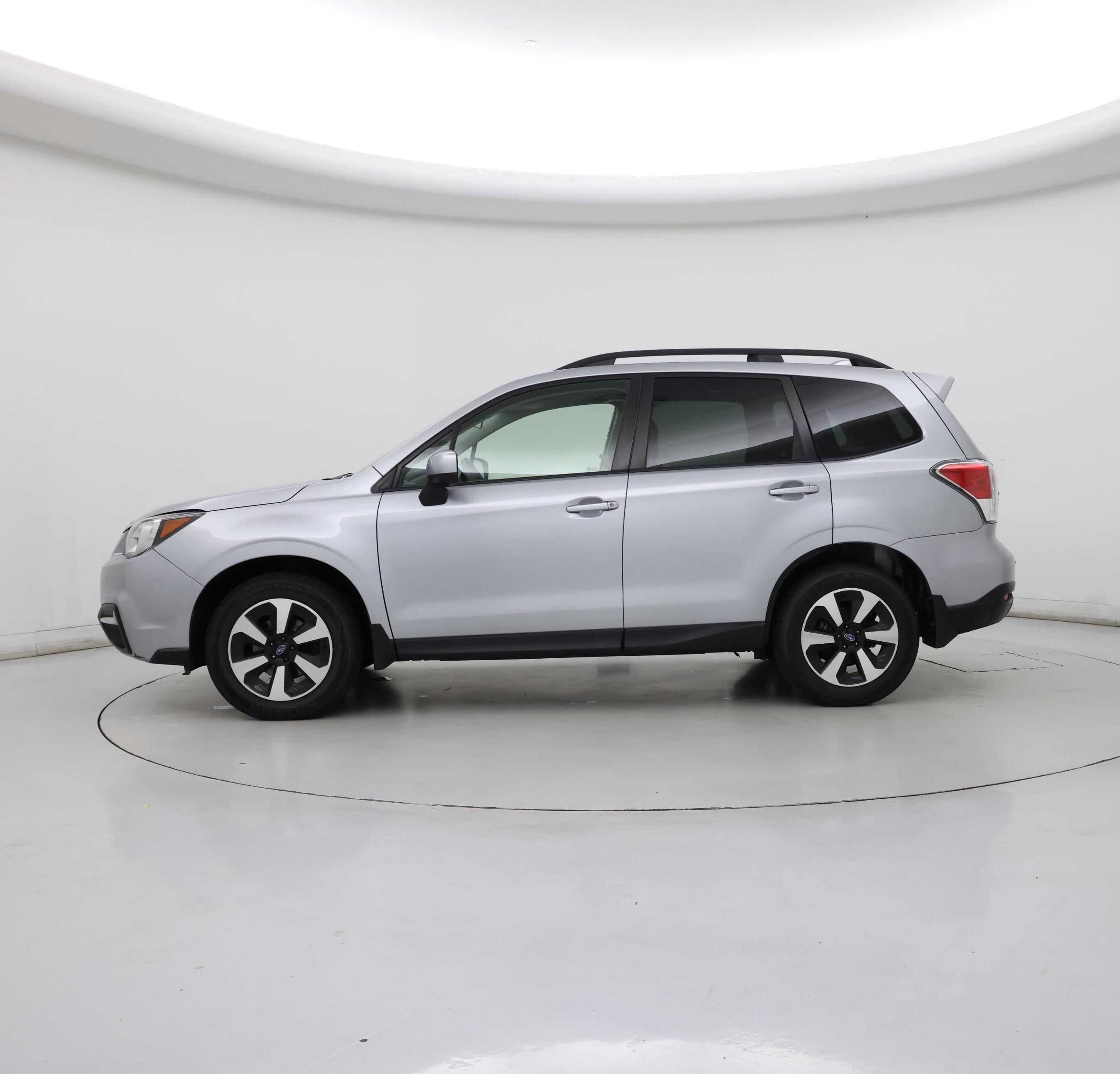 Thumbnail: 2018 Subaru Forester - 3