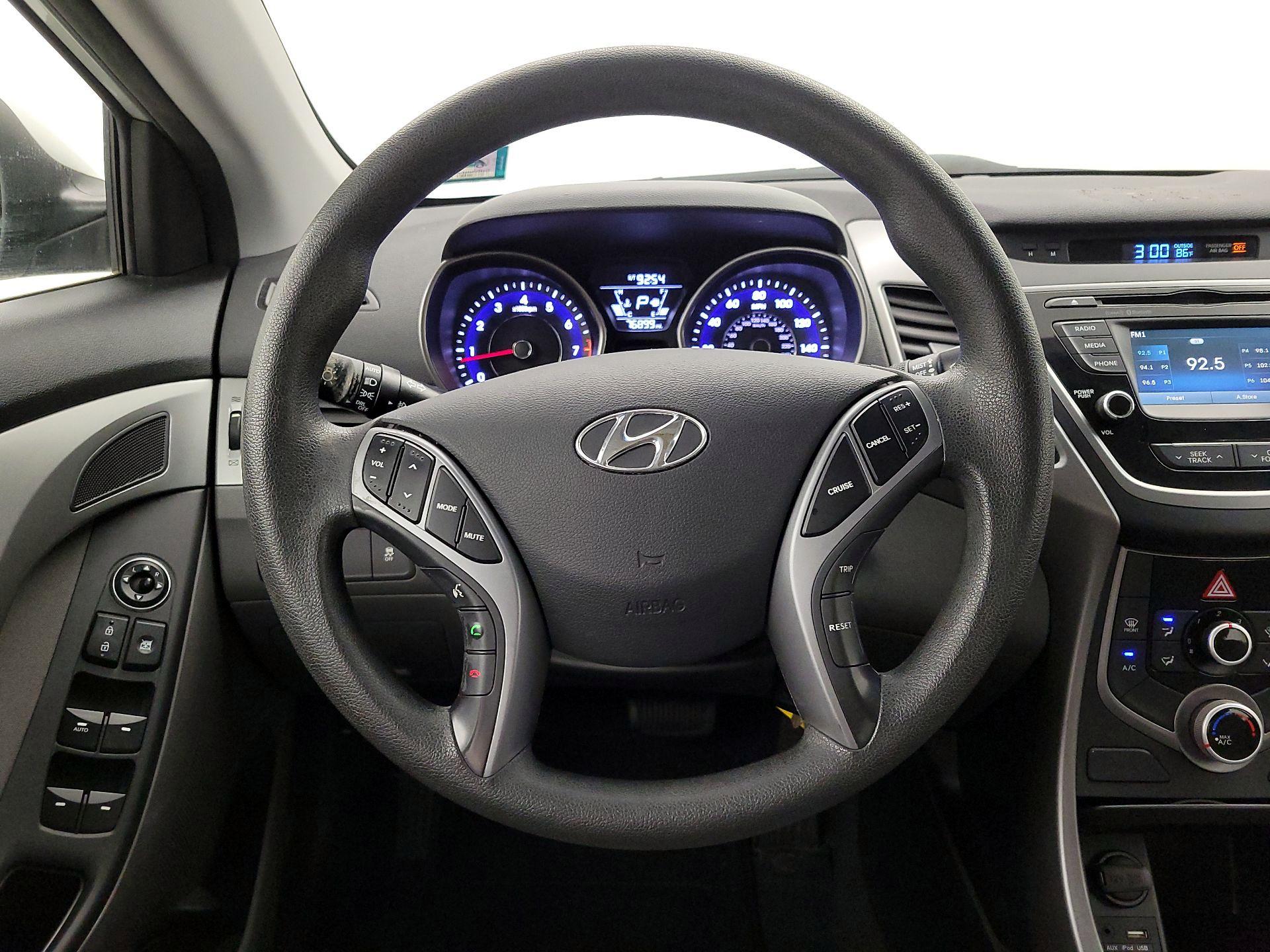 Thumbnail: 2016 Hyundai Elantra - 10