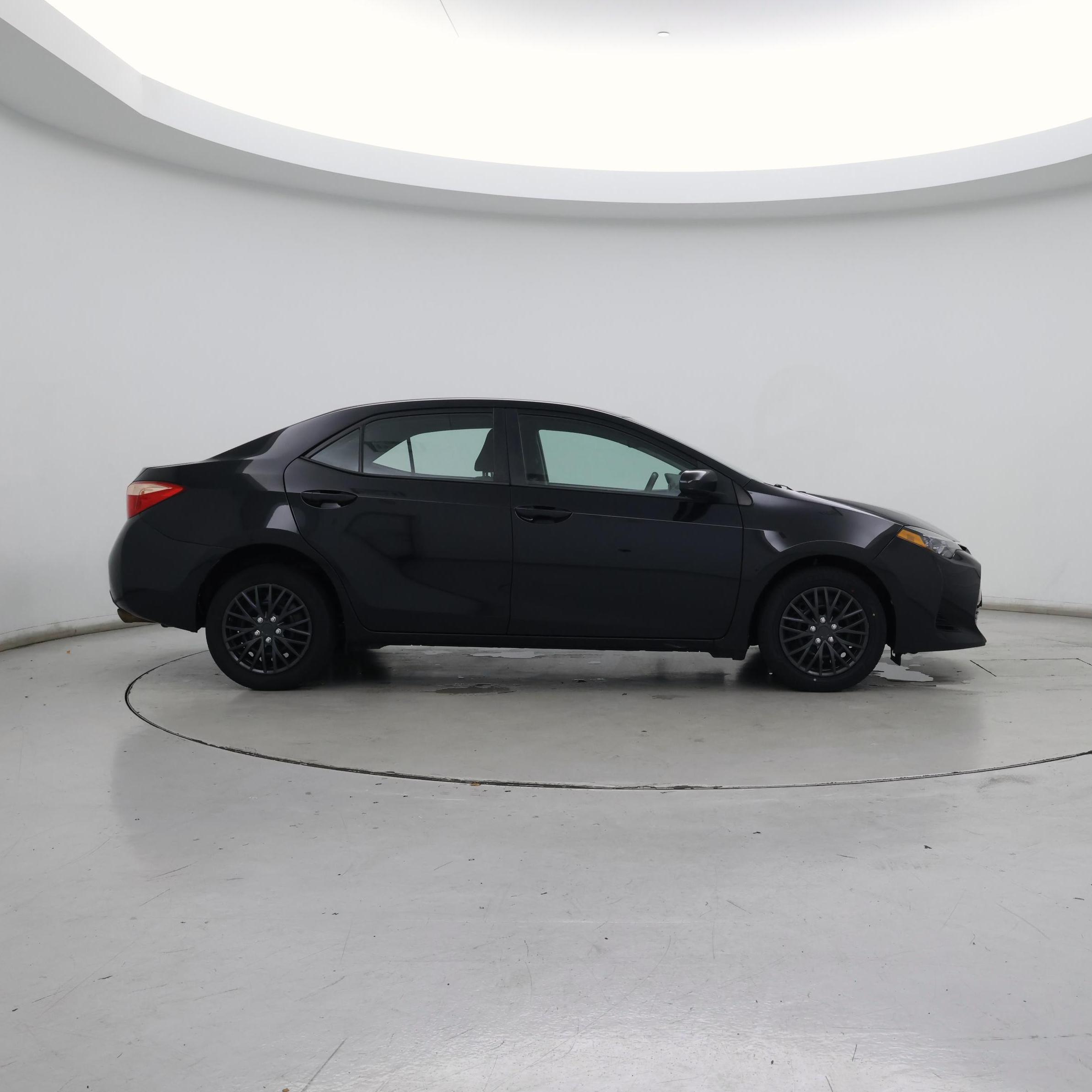 Thumbnail: 2018 Toyota Corolla - 7