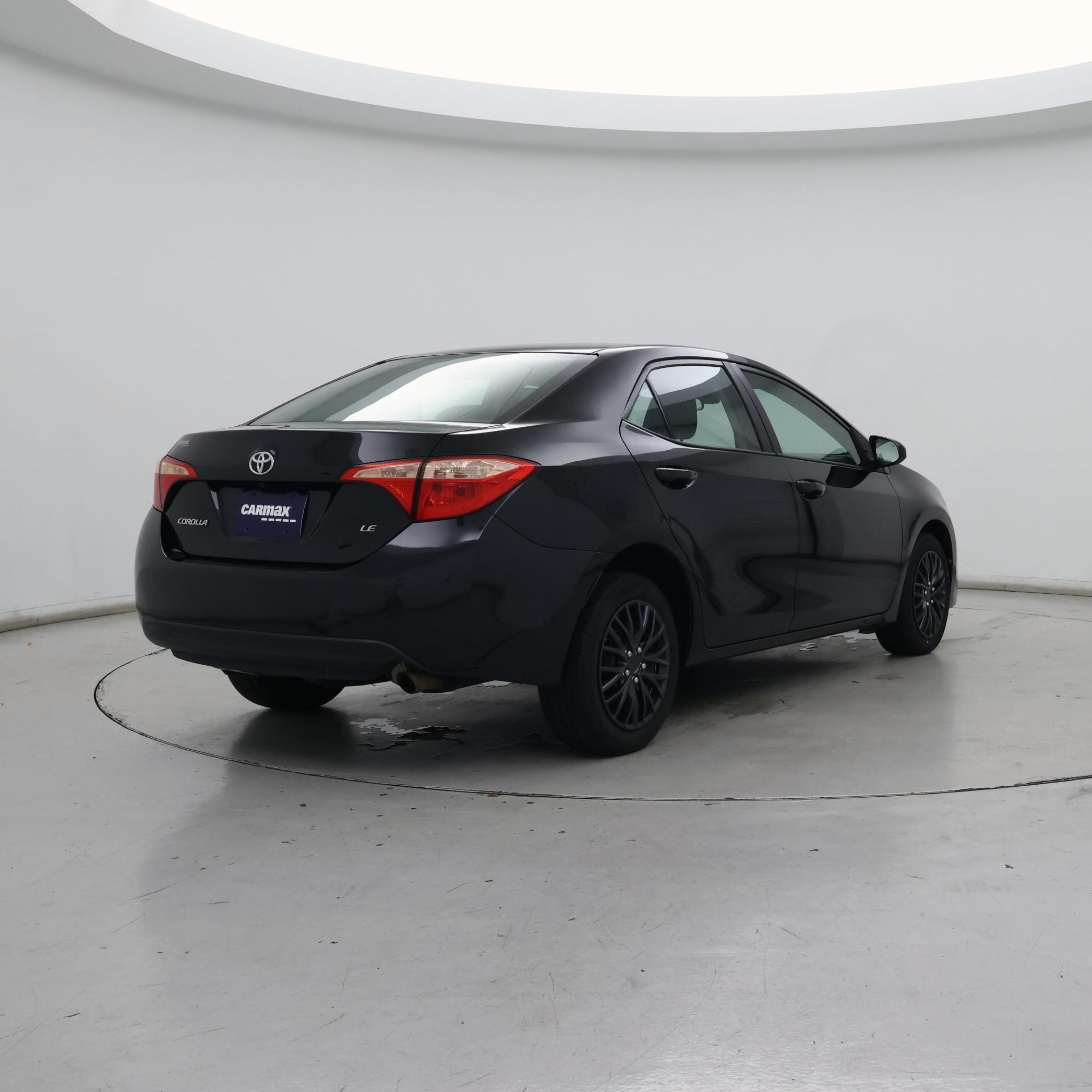 Thumbnail: 2018 Toyota Corolla - 8