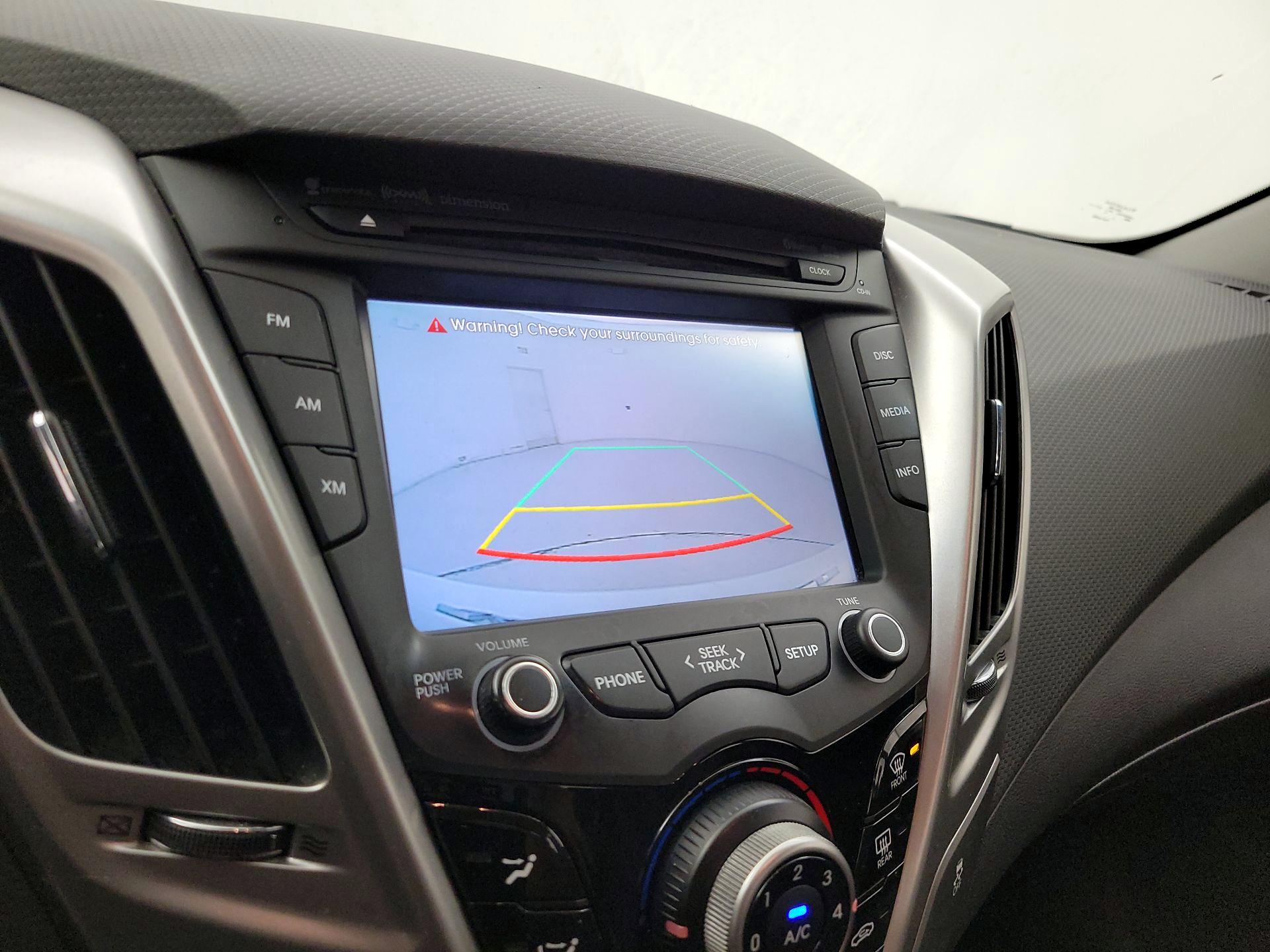 Thumbnail: 2014 Hyundai Veloster - 14