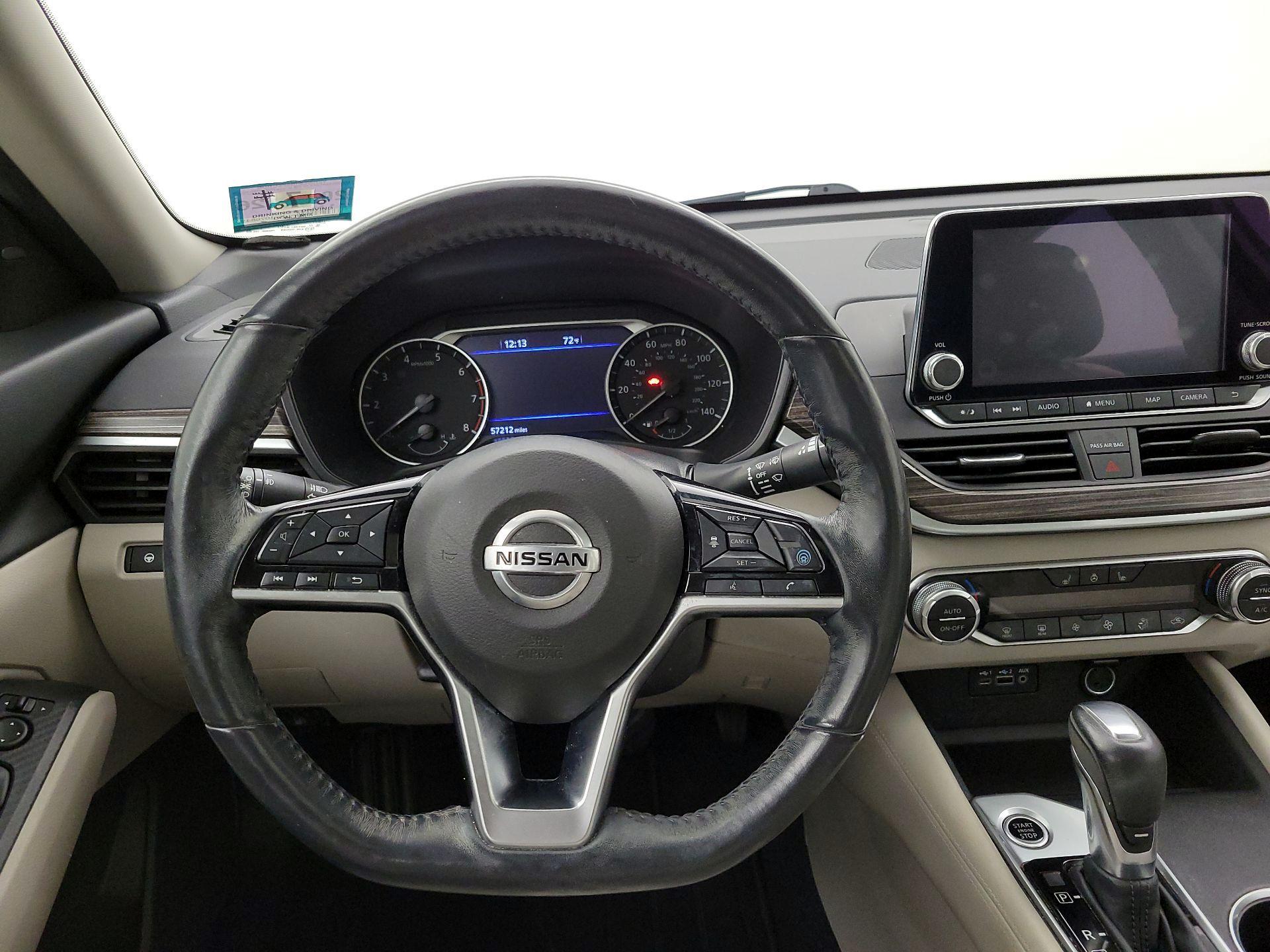 Thumbnail: 2019 Nissan Altima - 10