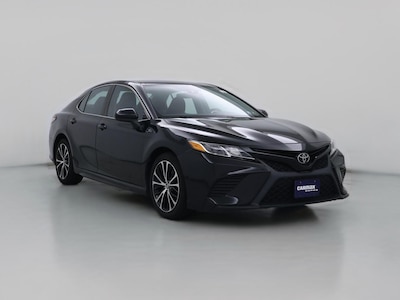 Black 2019 Toyota Camry SE
