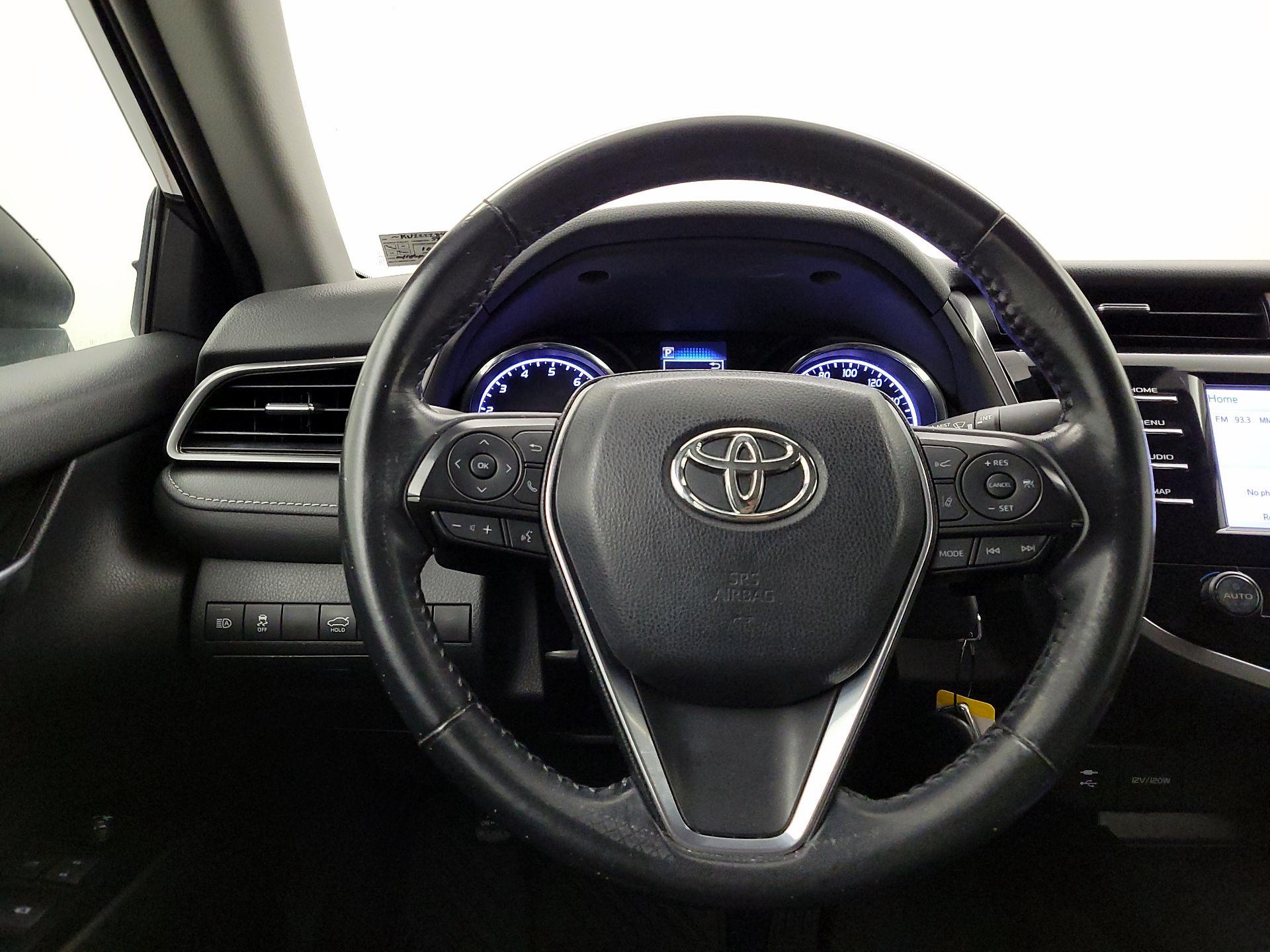 Thumbnail: 2019 Toyota Camry - 10