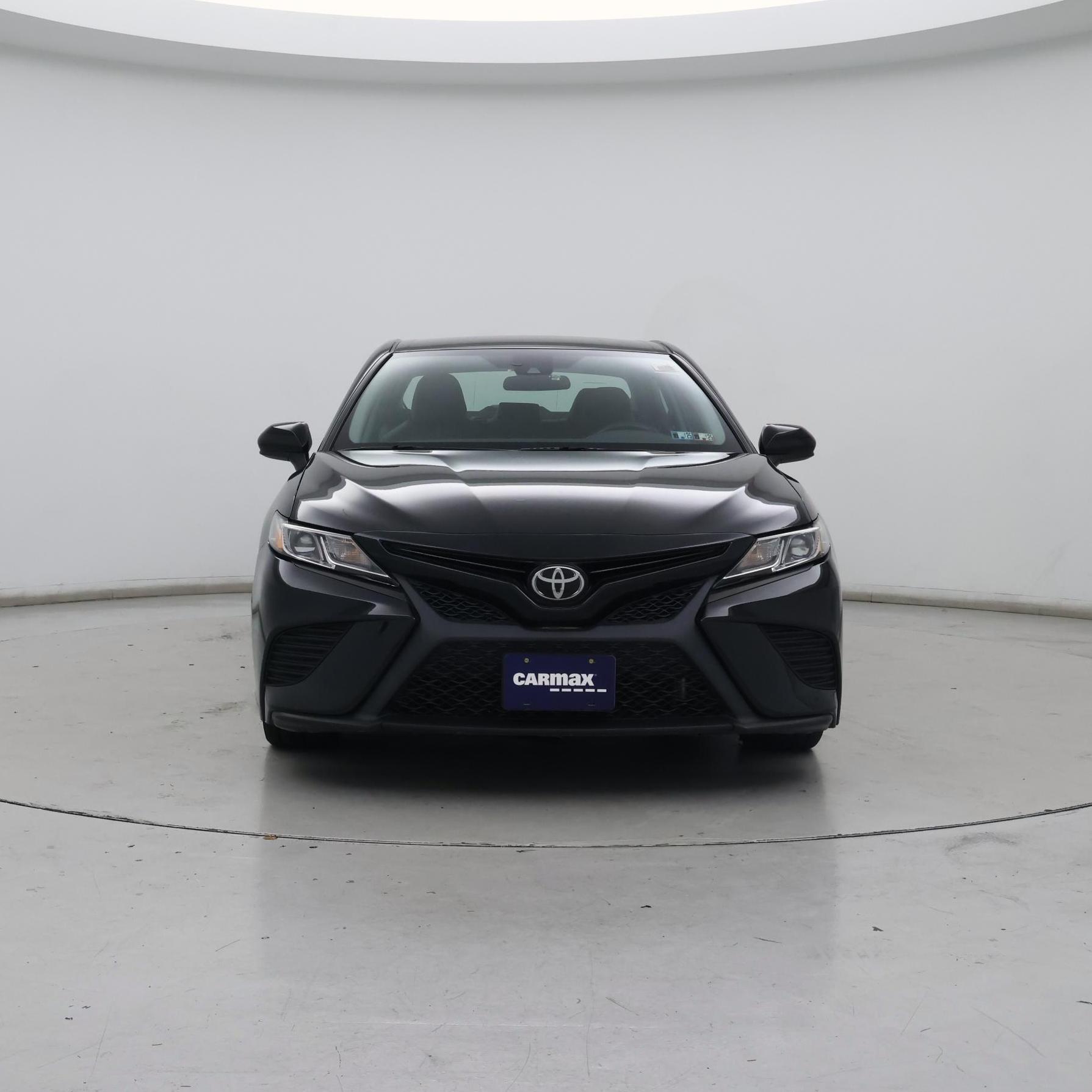 Thumbnail: 2019 Toyota Camry - 5