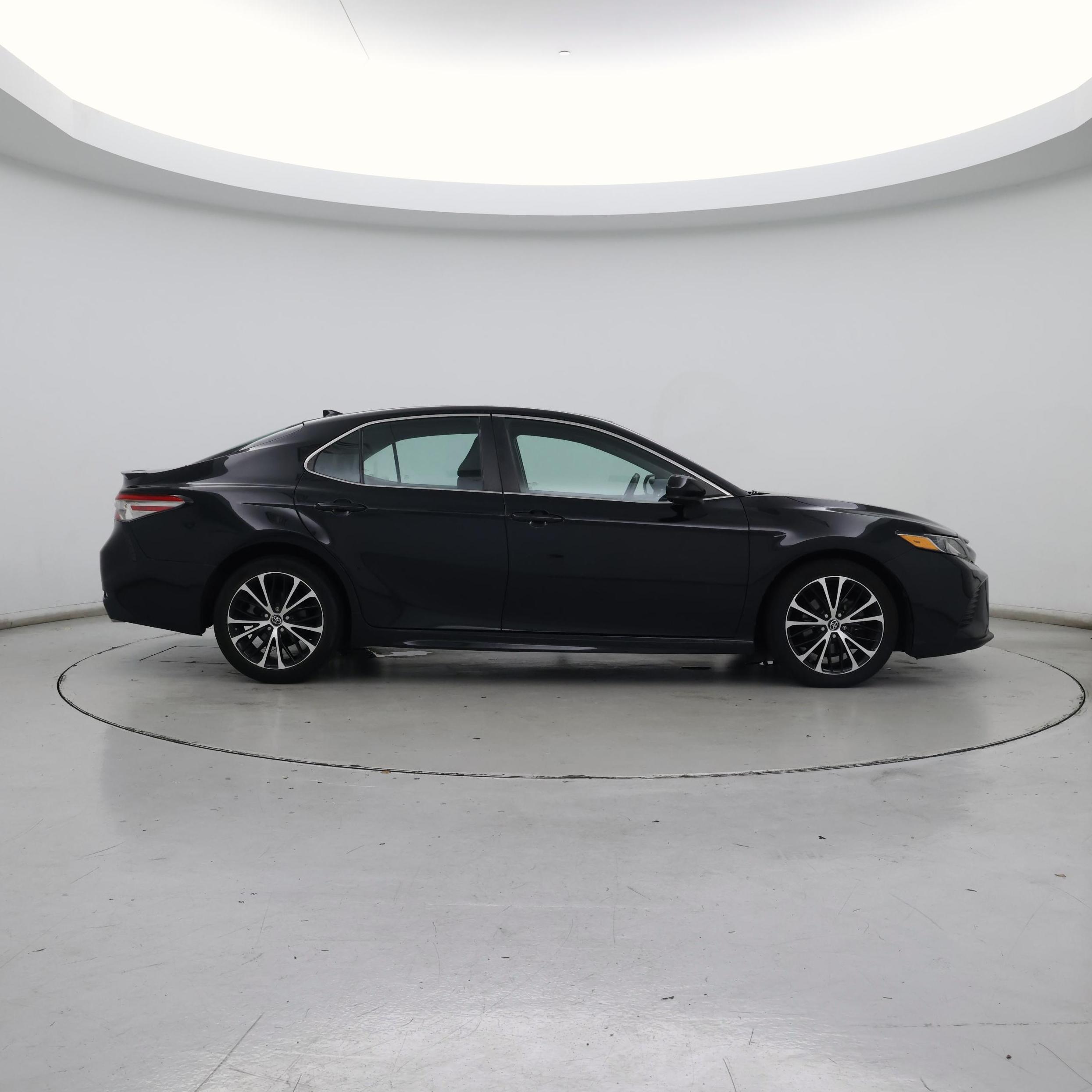 Thumbnail: 2019 Toyota Camry - 7