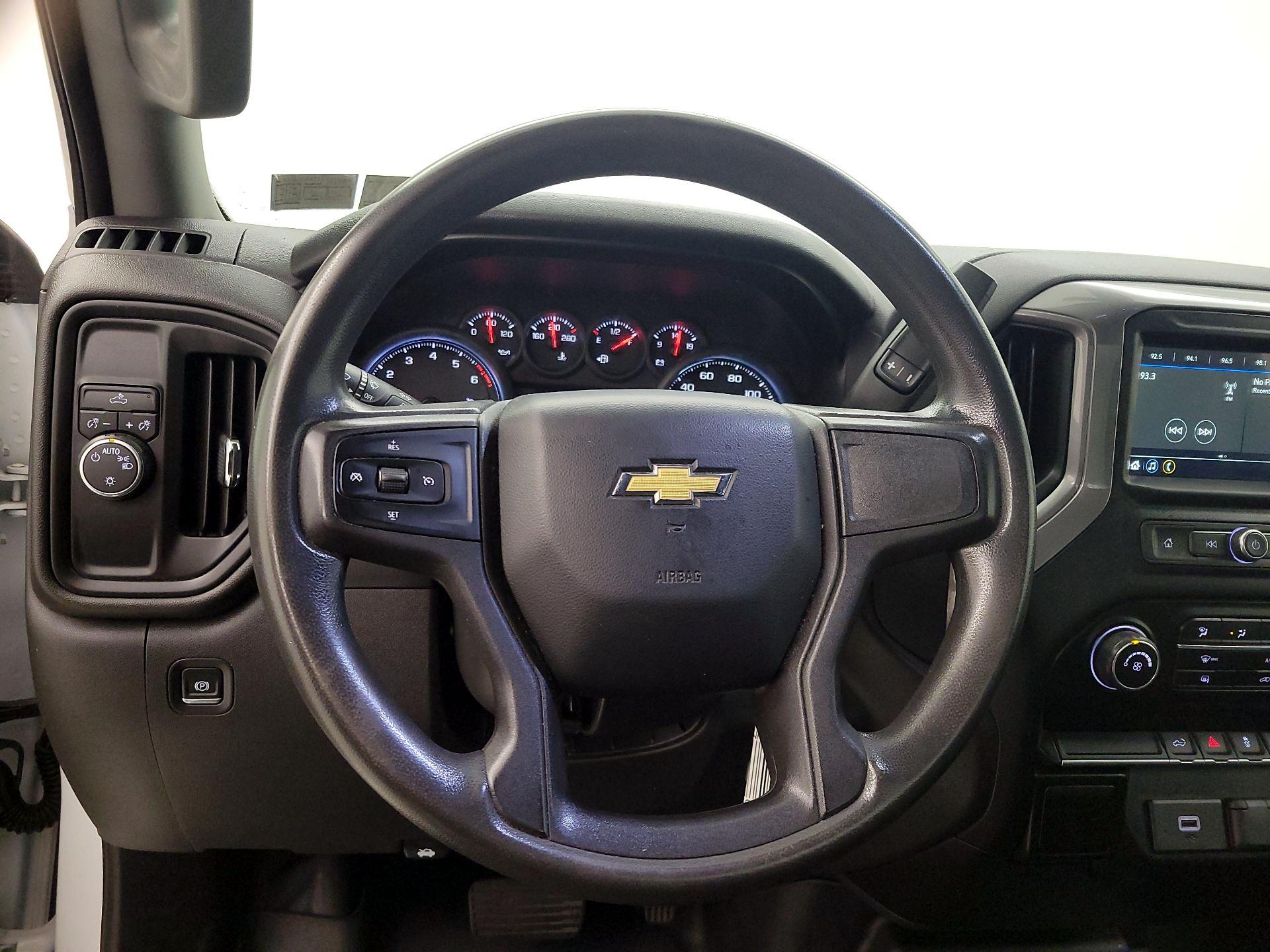 Thumbnail: 2019 Chevrolet Silverado 1500 - 10