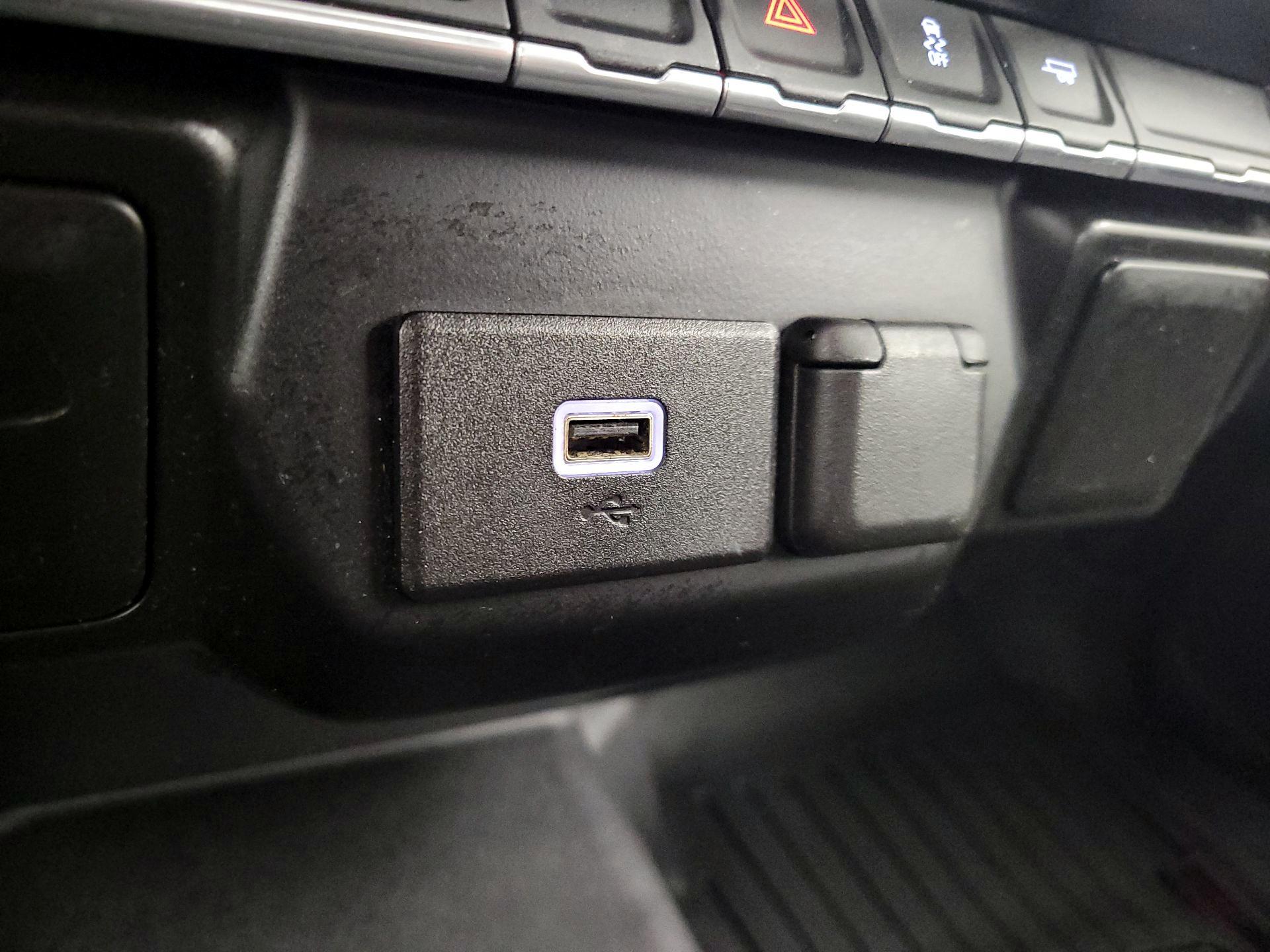 Thumbnail: 2019 Chevrolet Silverado 1500 - 18