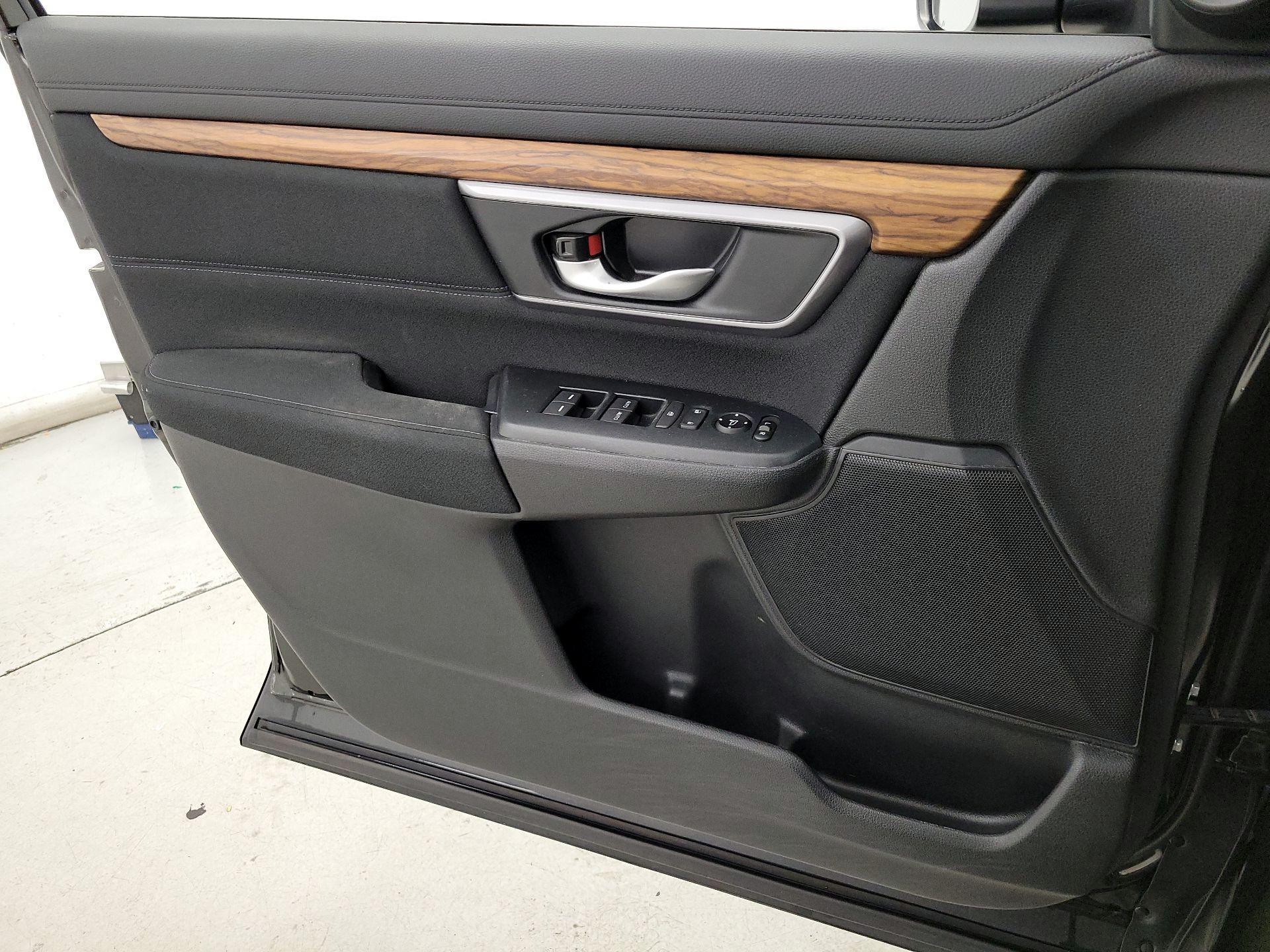 Thumbnail: 2017 Honda CR-V - 12
