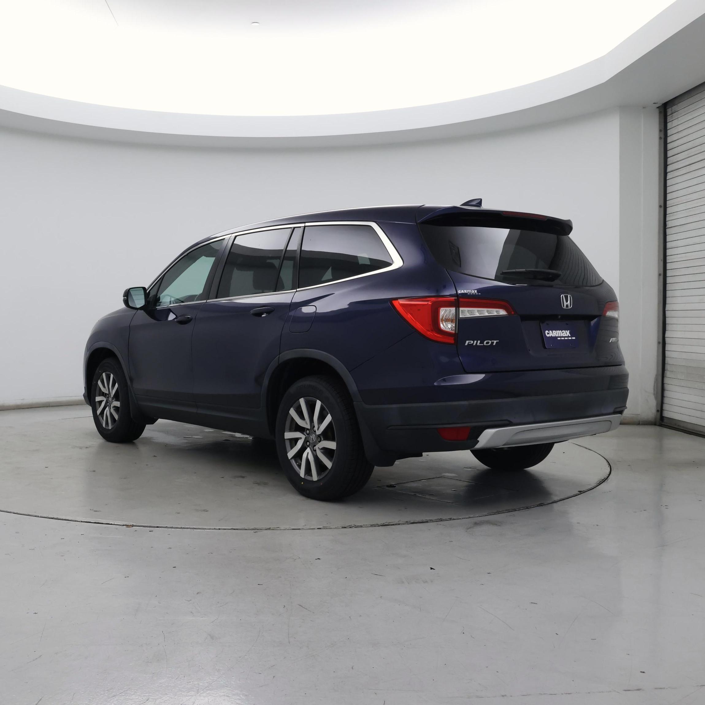 Thumbnail: 2019 Honda Pilot - 2