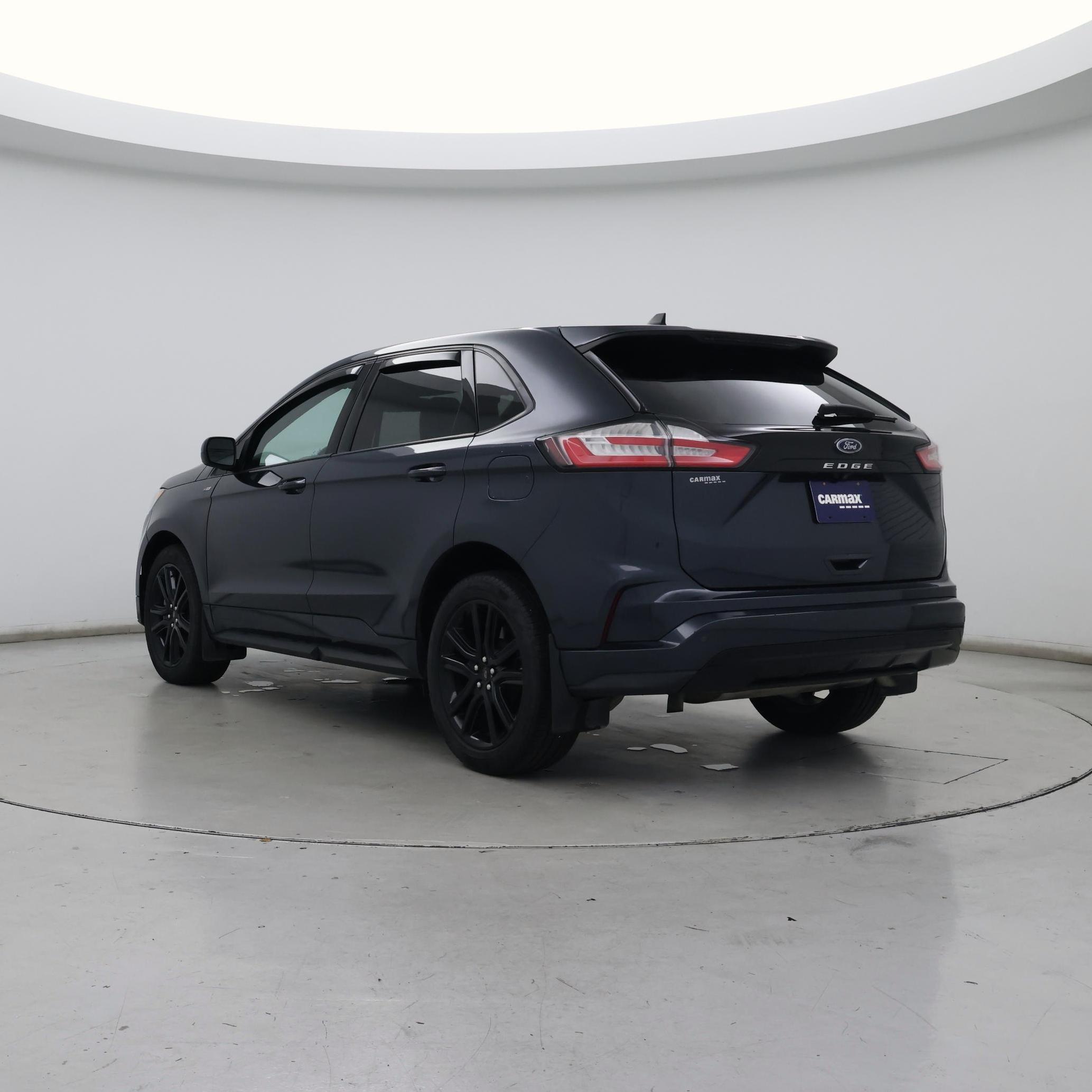 Thumbnail: 2022 Ford Edge - 2