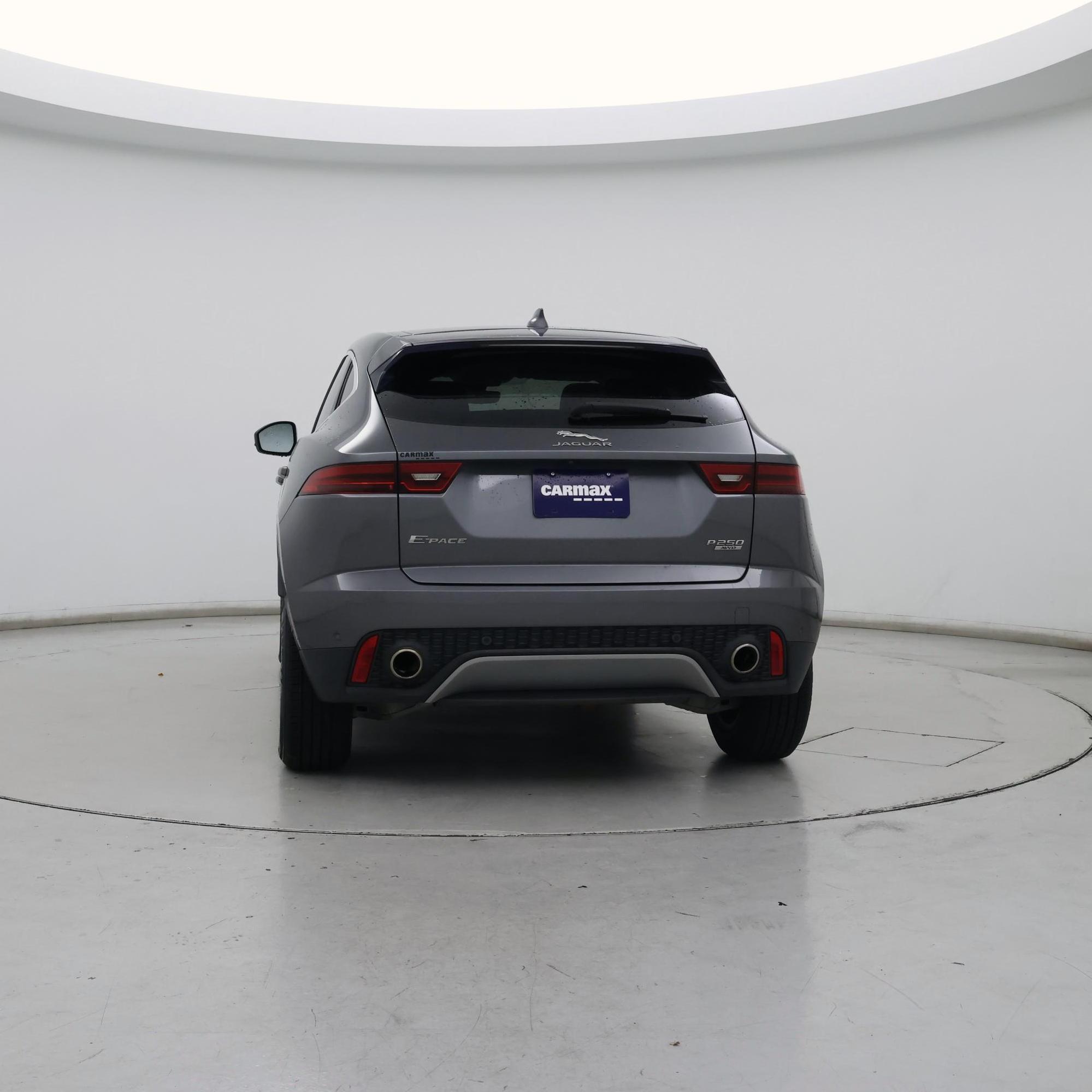 Thumbnail: 2018 Jaguar E-Pace - 6