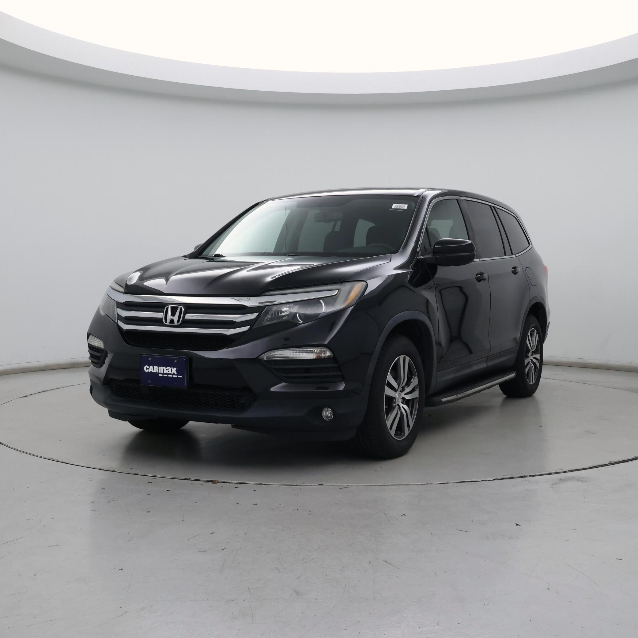 Thumbnail: 2017 Honda Pilot - 4