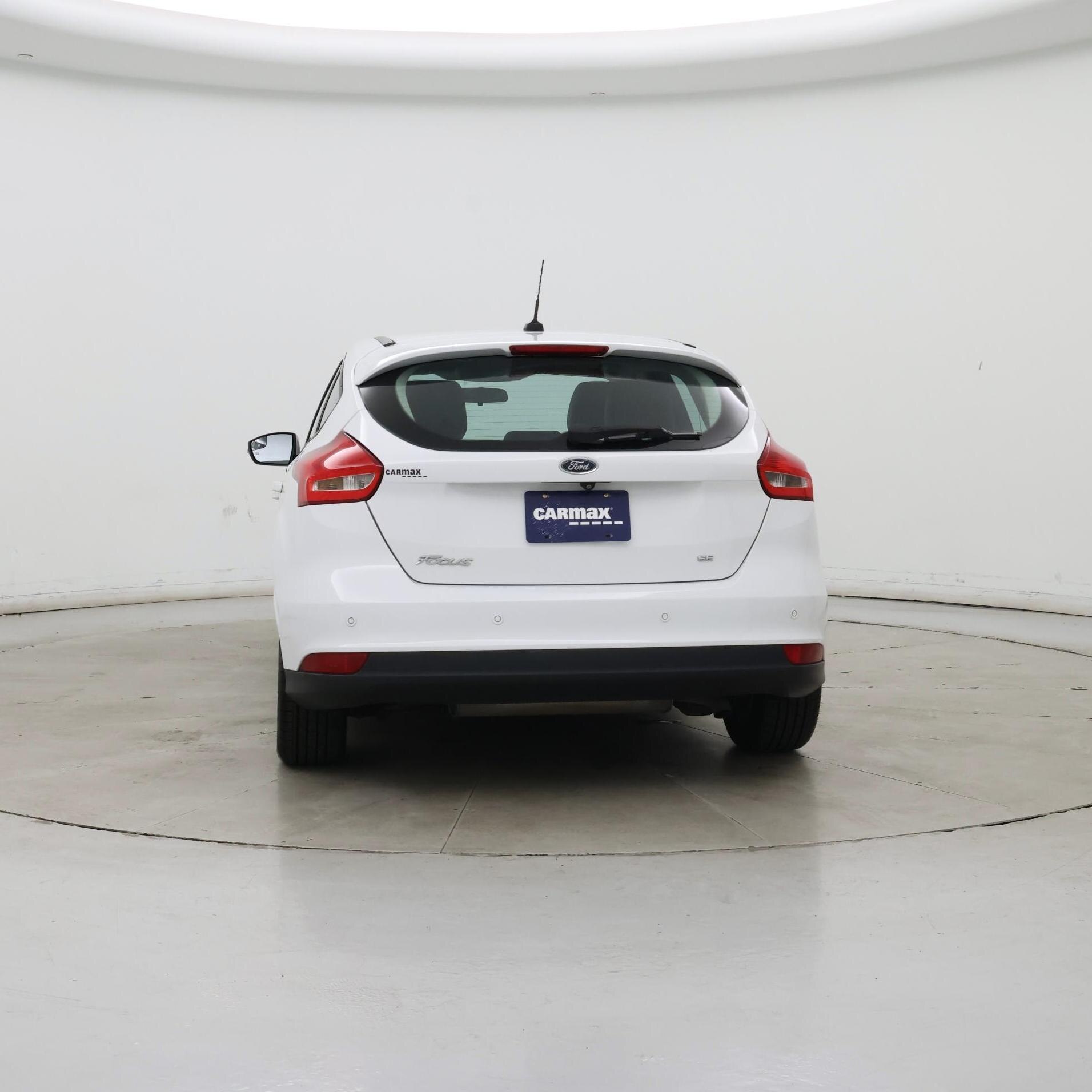 Thumbnail: 2015 Ford Focus - 6