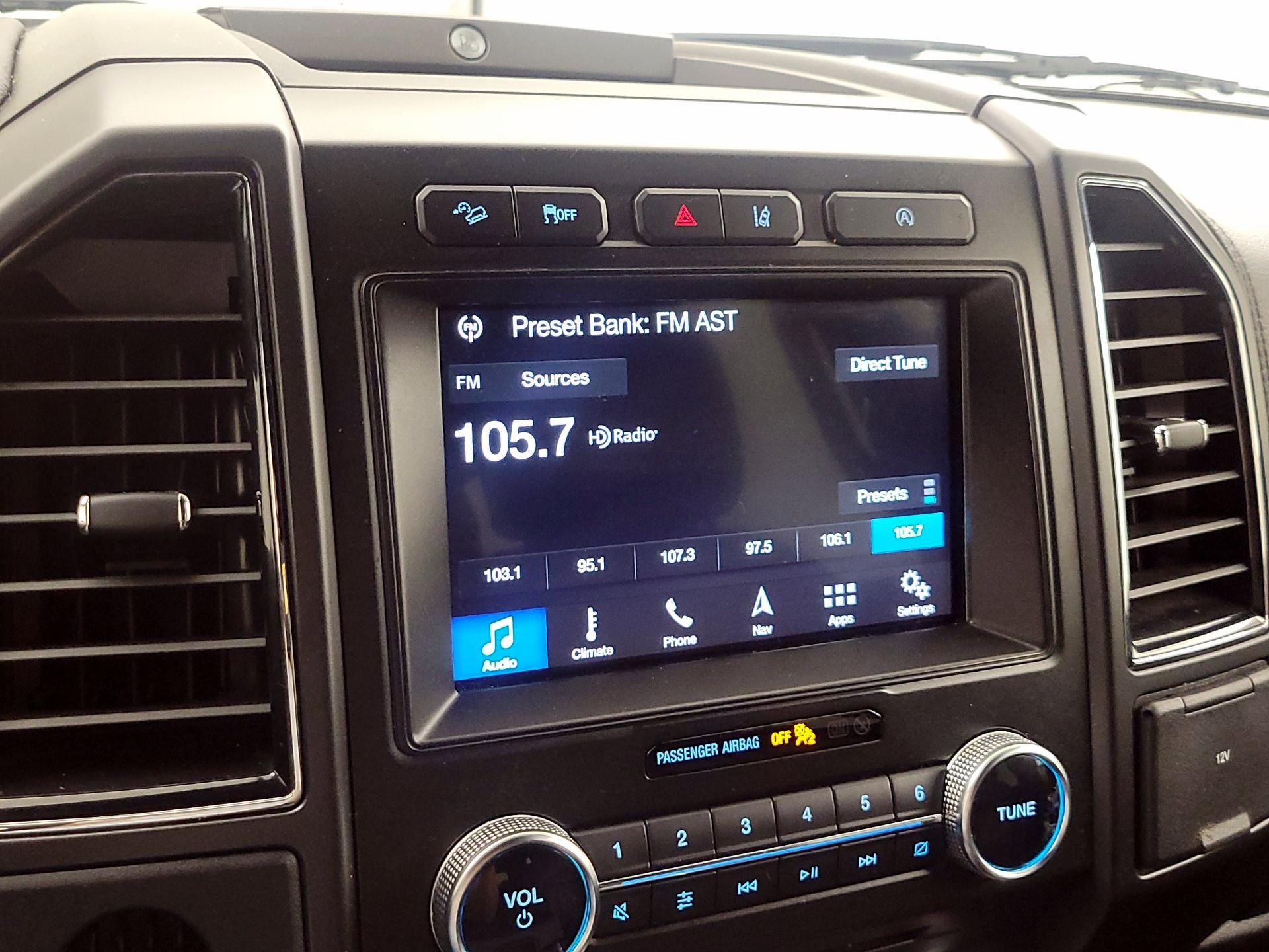 Thumbnail: 2018 Ford Expedition - 16