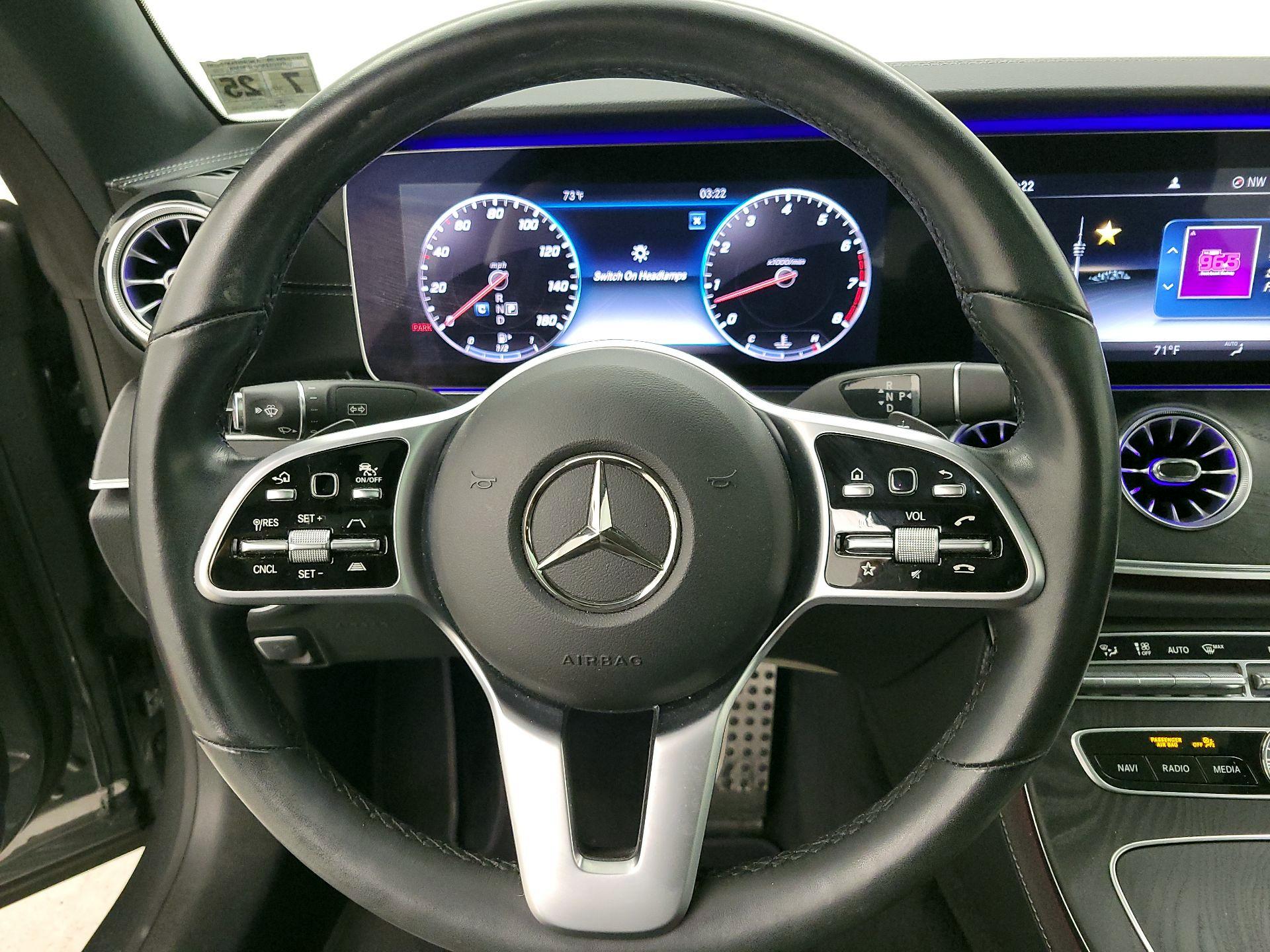 Thumbnail: 2020 Mercedes-Benz E-Class - 10